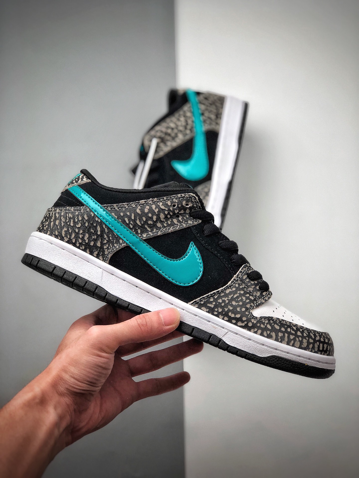360  耐克Nike SB Dunk LowPRO”Elephant”扣篮系列低帮休闲运动滑板板鞋“黑白蒂芙尼灰大象爆裂纹”BQ6817-009