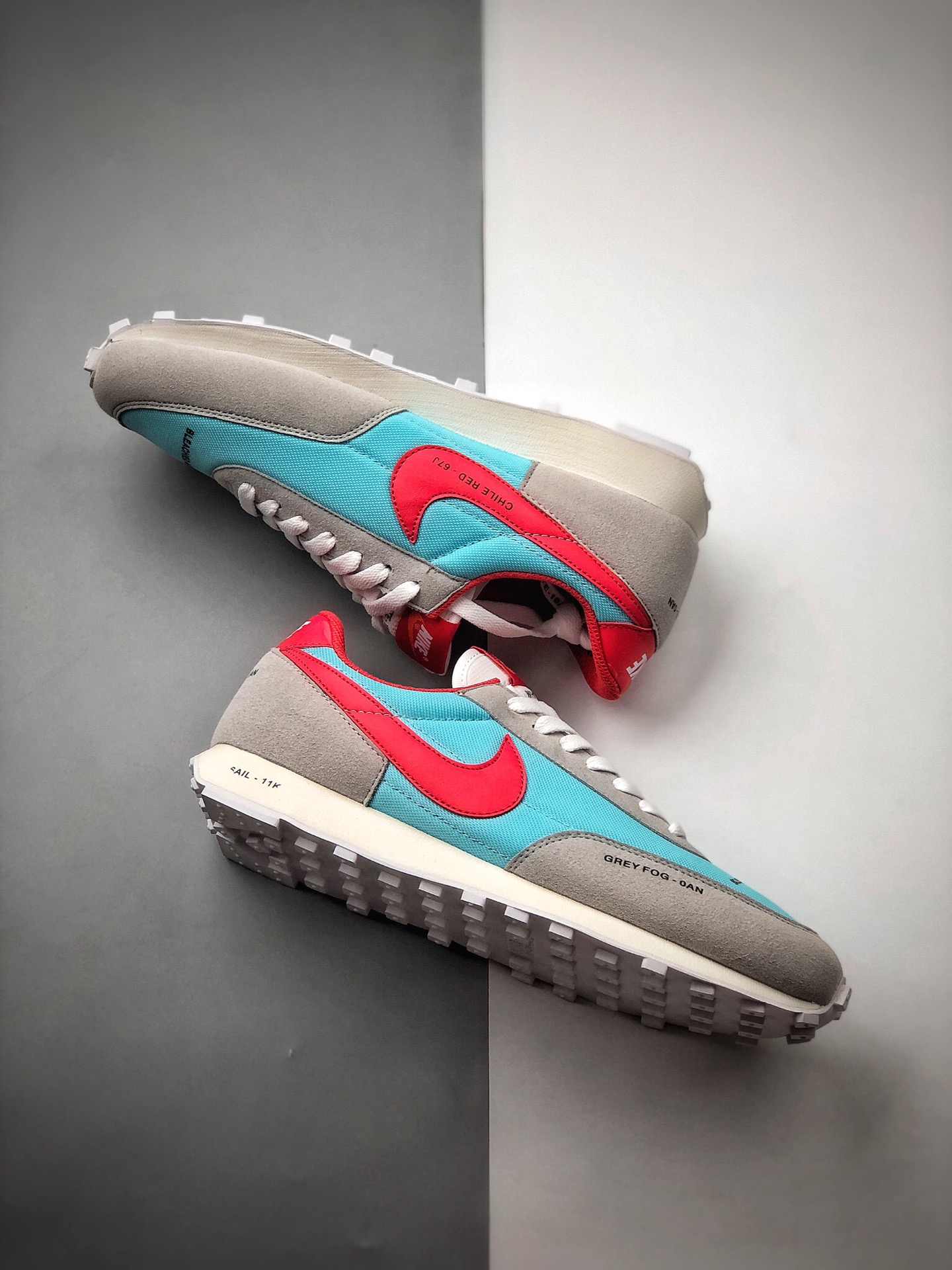 150 耐克Nike Wmns Air Daybreak 刺绣彩勾 破晓系列华夫复古休闲运动慢跑鞋cz8699-460