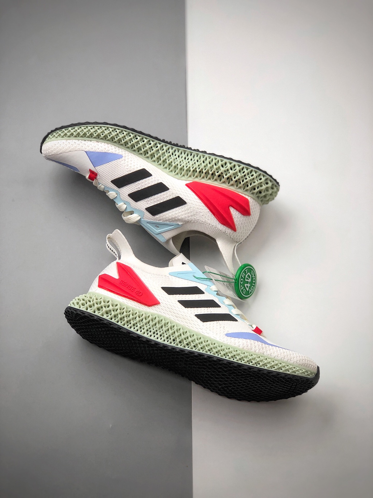 290 公司级 阿迪达斯adidas Sense 4D竖状 针织呼吸面套脚休闲运动慢跑鞋FW7098