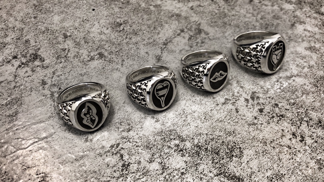 Chrome Hearts 开版 独家拍摄 （MZ）【新品上架】𝗖𝗵𝗿𝗼𝗺𝗲 𝗛𝗲𝗮𝗿𝘁𝘀 克罗心 星星印花戒指