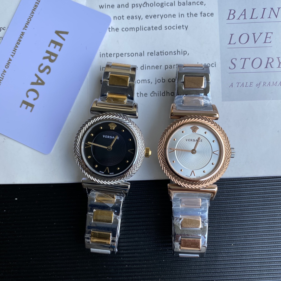 NO:157851,Batch: Original box: 50 versace Versace women's watch, rose gold shell, with mid-bead rose gold strap, dial personalized V-shaped hour mark, fashionable and simple double-pointer design, 12-hour Medusa avatar, Swiss quartz movement, stable performance, sapphire glass, 35MM surface diameter, 30 meters daily waterproof, now priced, full set of packaging, versace, versace19860909批:原盒:50 versace范思哲女表,玫瑰金外壳,配中珠玫瑰金表带,表盘个性V字时标,时尚简约双指针设计,12时位带美杜莎头像,瑞士石英机芯,性能稳定,蓝宝石玻璃,35MM面径,30米生活防水,现一手价批,全套包装齐,,versace,versace,Watch