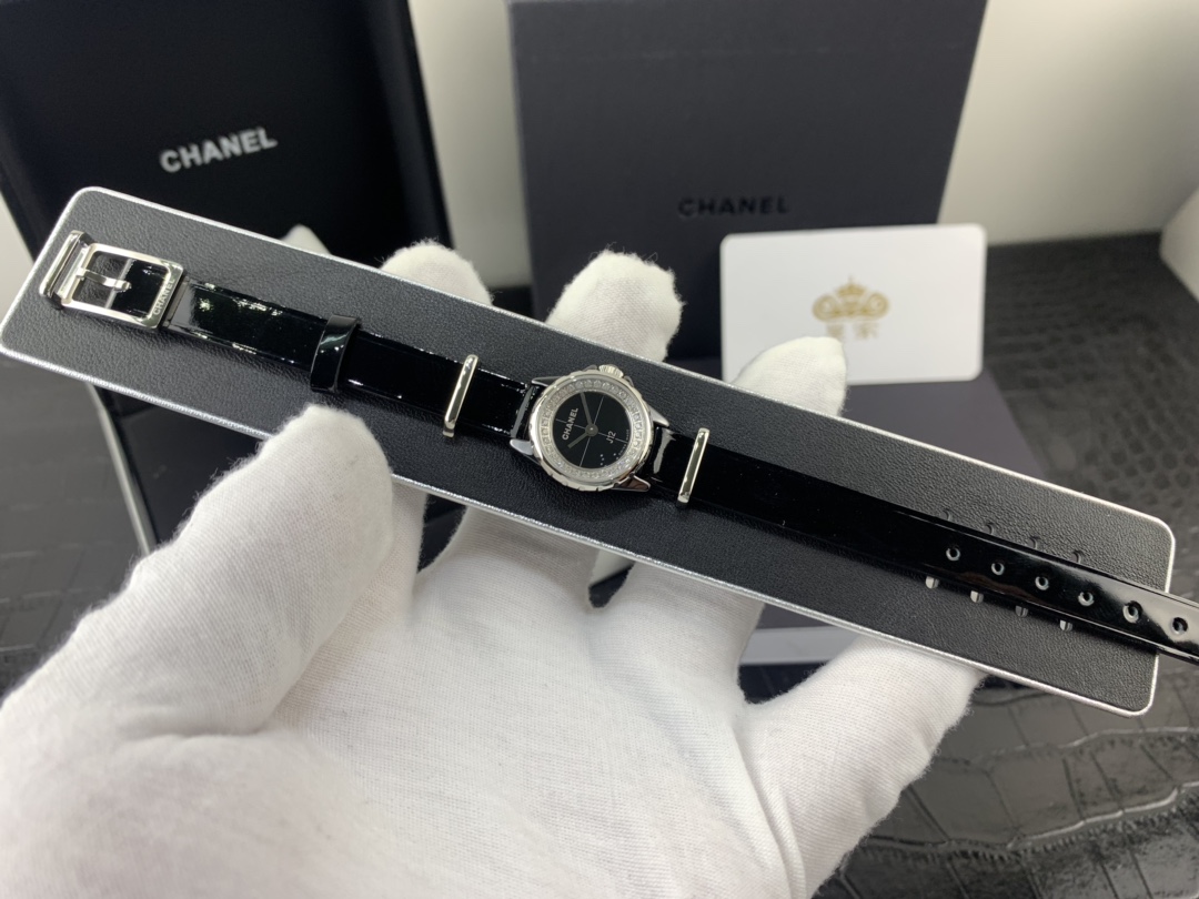 Chanel 皇家 香奈儿J12系列H4663女表