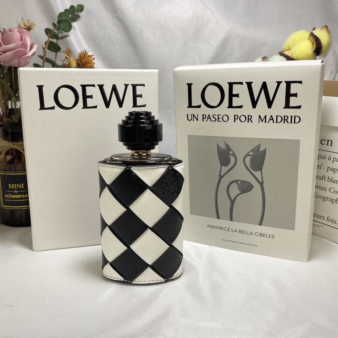 Loewe Perfume