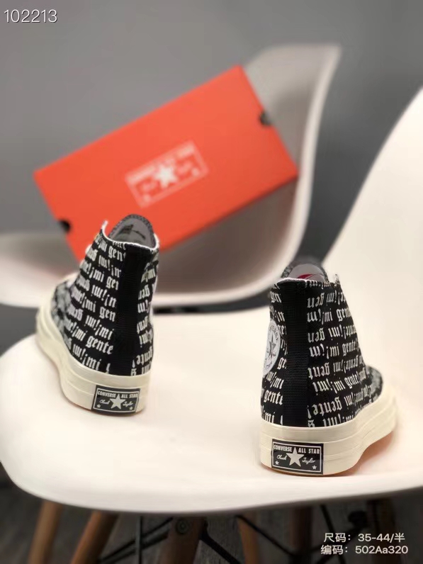 Converse x J Balvin、Willy William 西班牙乐队首度联名 通过环球唱片发行的单曲《Mi Gente》为主题，以1970为蓝本，鞋身采用3D黑白字母打印，满满的复刻回忆！ Size ：35 36 36.5 37 37.5 38 39.5 40 41 41.5 42 42.5 43 44