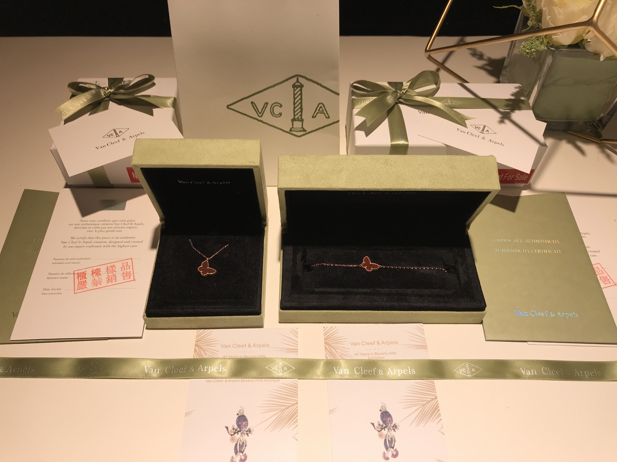 Van Cleef & Arpels 𝙫𝙘𝙖 海外VIP积分会员礼