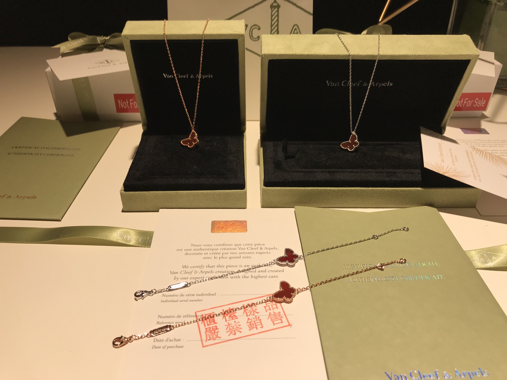 Van Cleef & Arpels 𝙫𝙘𝙖 海外VIP积分会员礼
