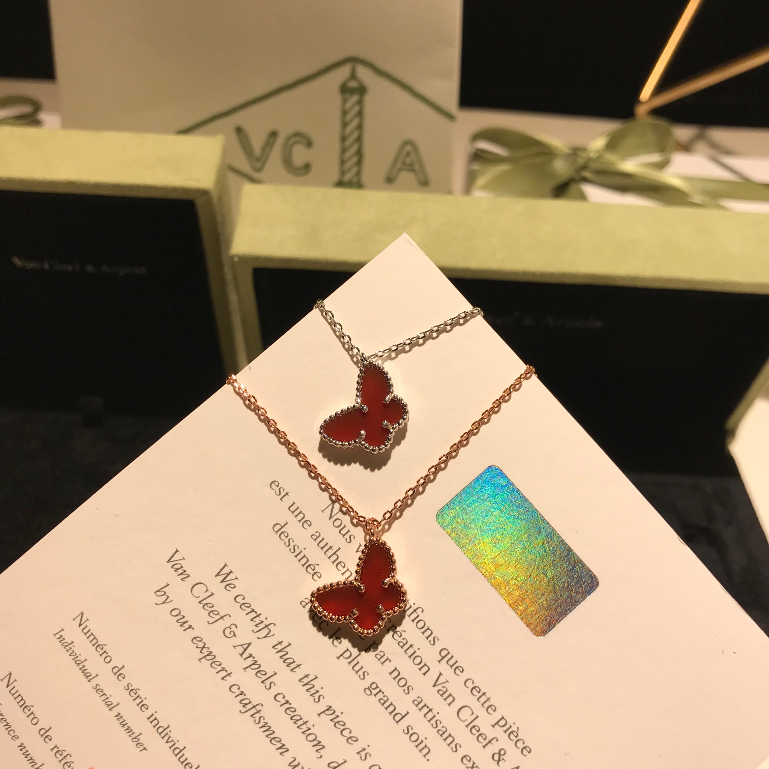 Van Cleef & Arpels 𝙫𝙘𝙖 海外VIP积分会员礼