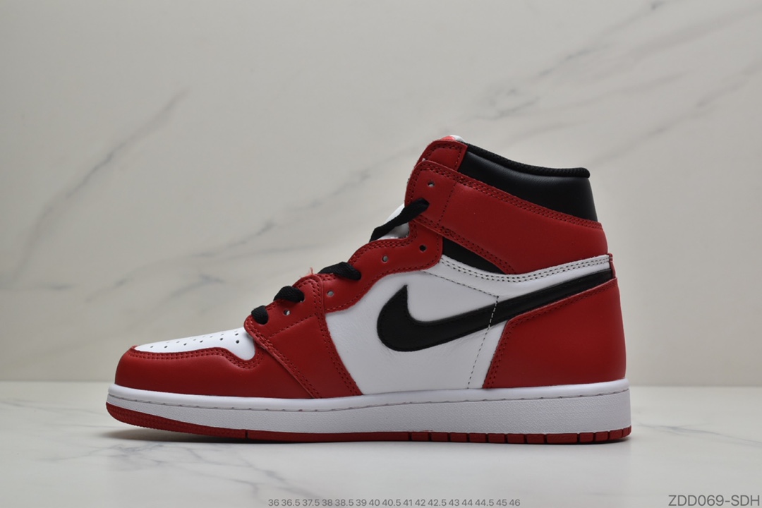 230 公司级 Air Jordan 1 Retro High OG “Chicago” 芝加哥555088-101