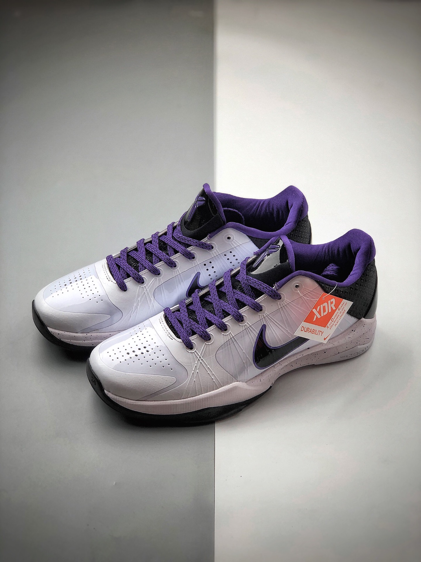 250 Nike Zoom Kobe 5 White/Varsity PurPⅠe白紫专业实战篮球鞋Kobe 5386429-101