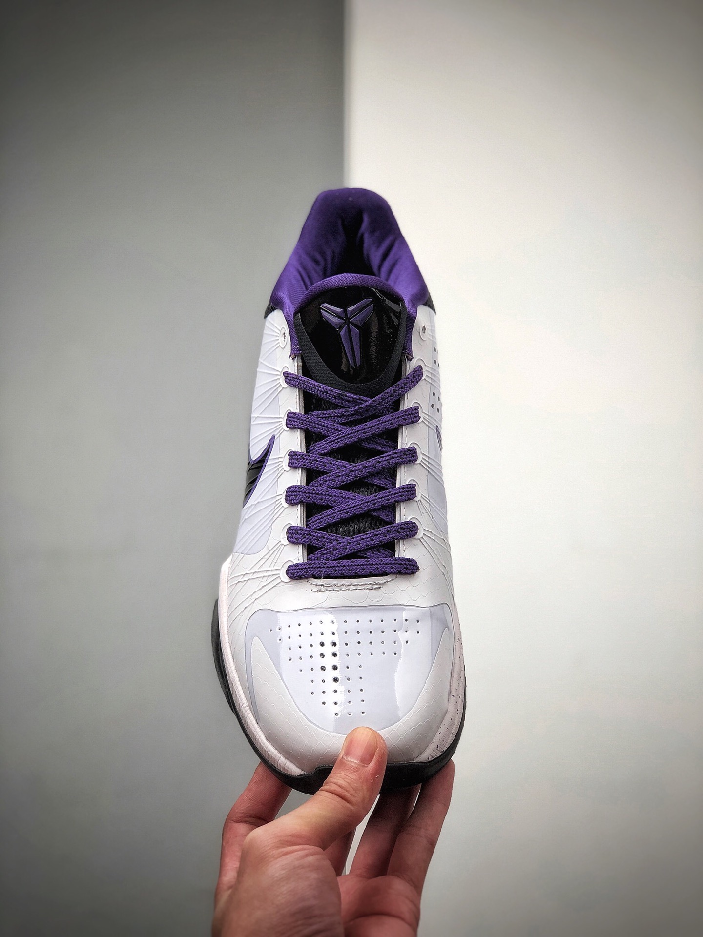 250 Nike Zoom Kobe 5 White/Varsity PurPⅠe白紫专业实战篮球鞋Kobe 5386429-101