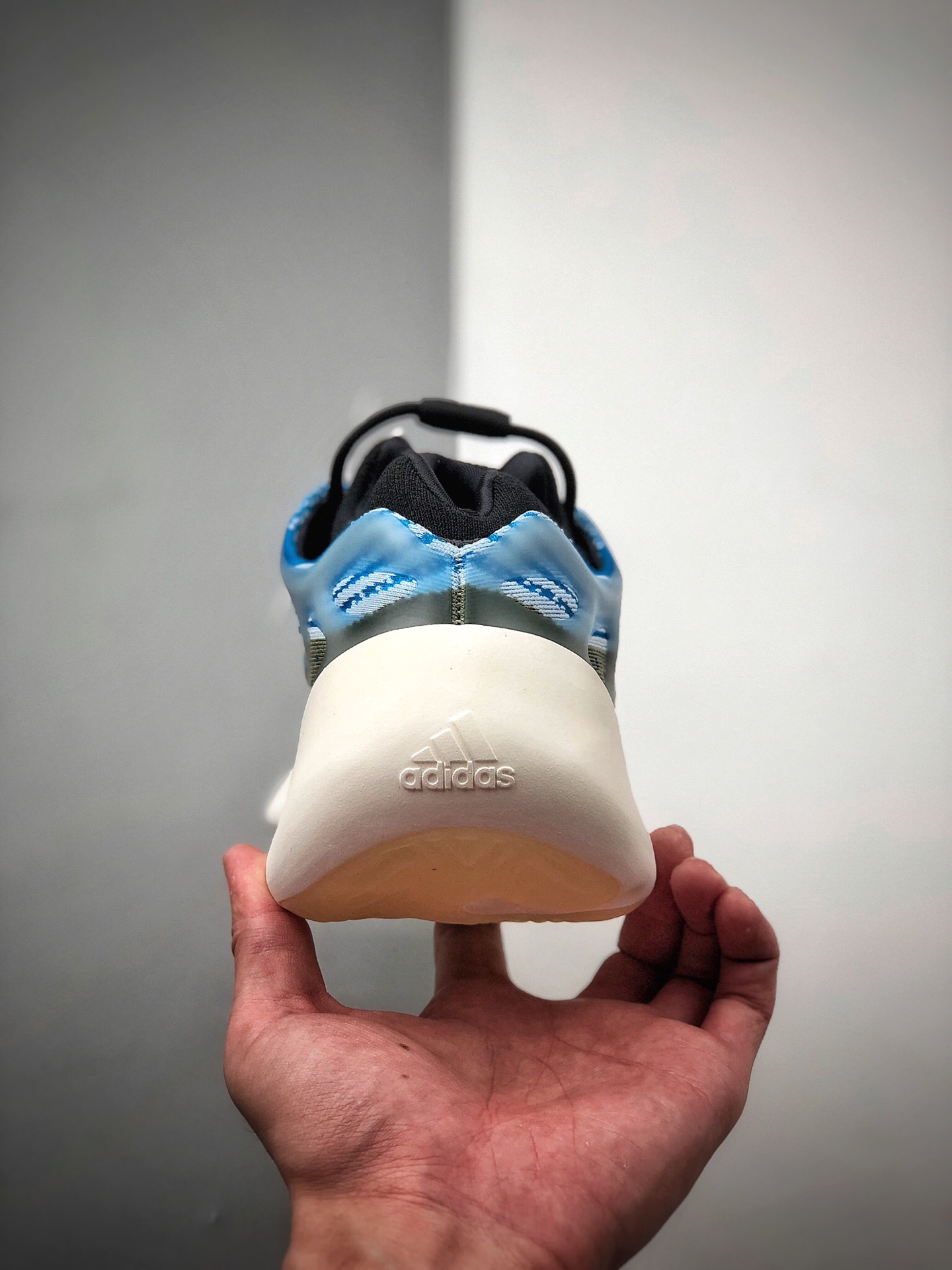 460 YEEZY 700 V3 ”异形Azael” 纯原生产线 渠道裸鞋级产物 G54850