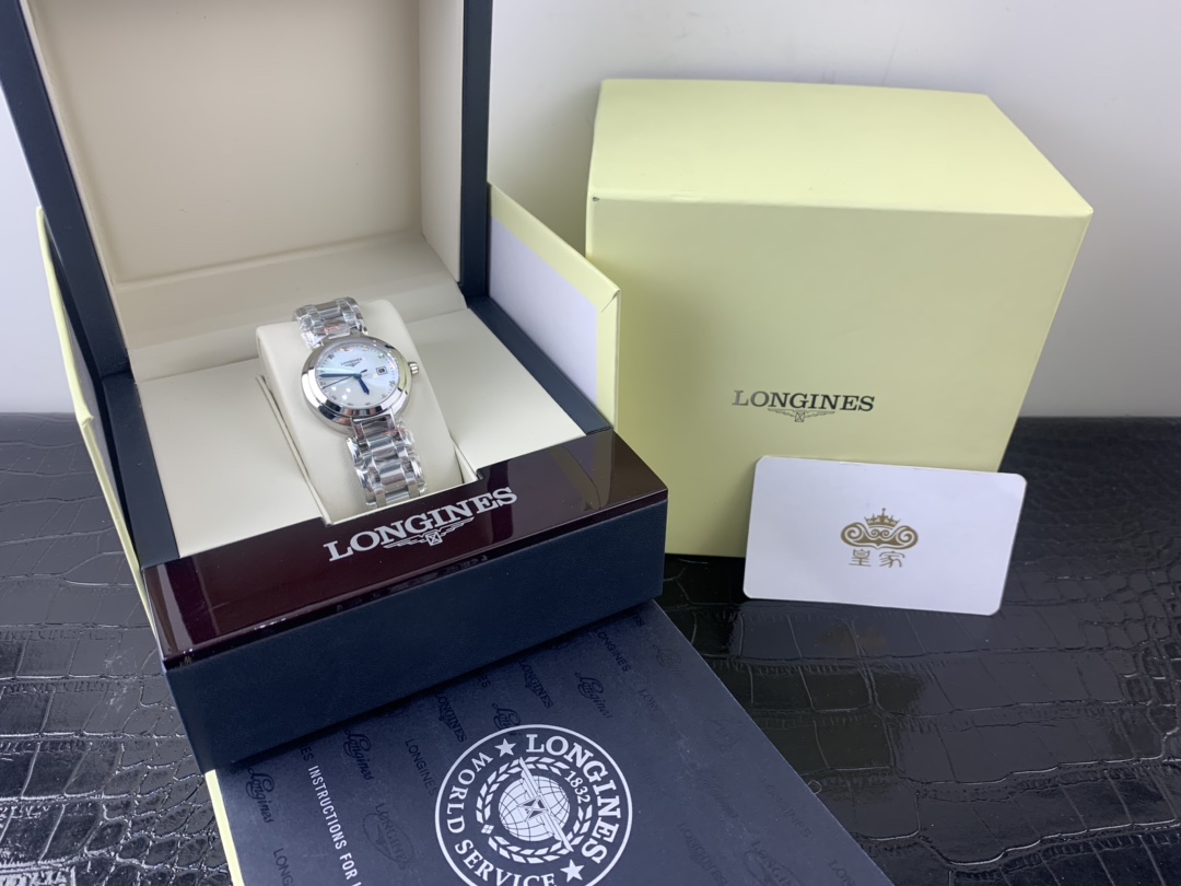 Longines 皇家 浪琴心月系列贝壳表盘30尺寸女表