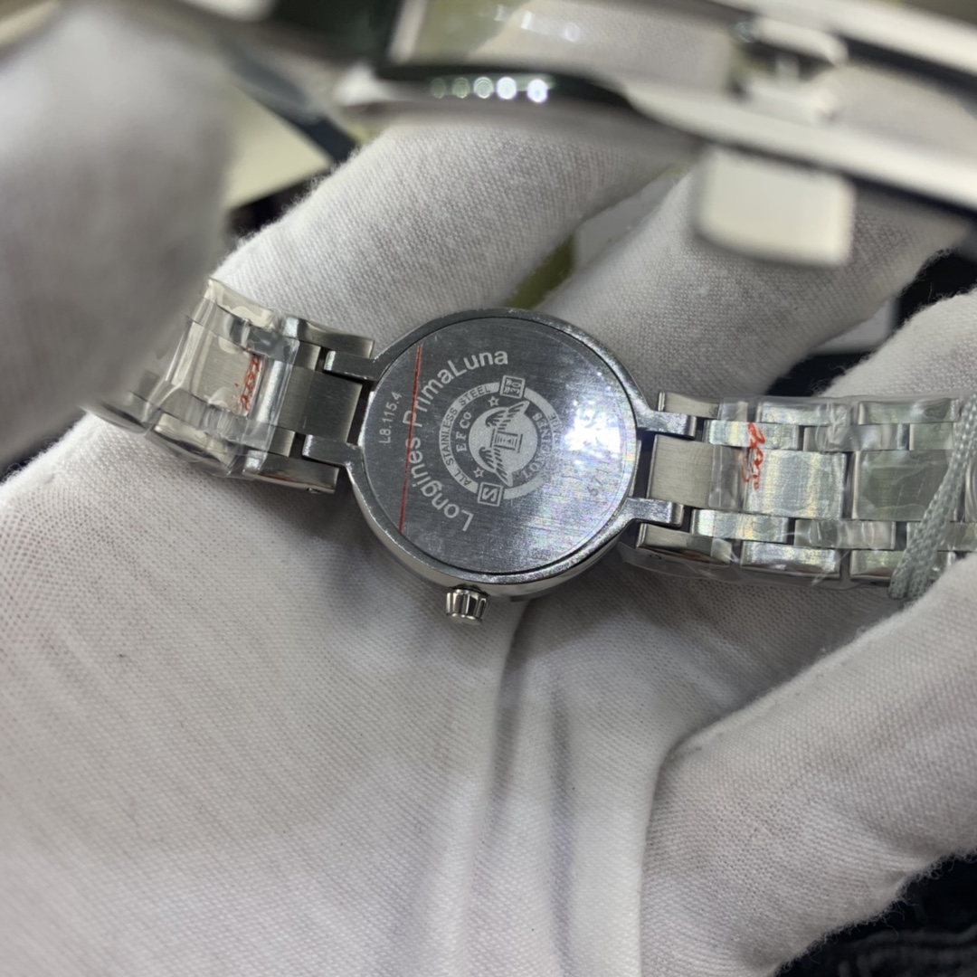 Longines 皇家 浪琴心月系列贝壳表盘30尺寸女表
