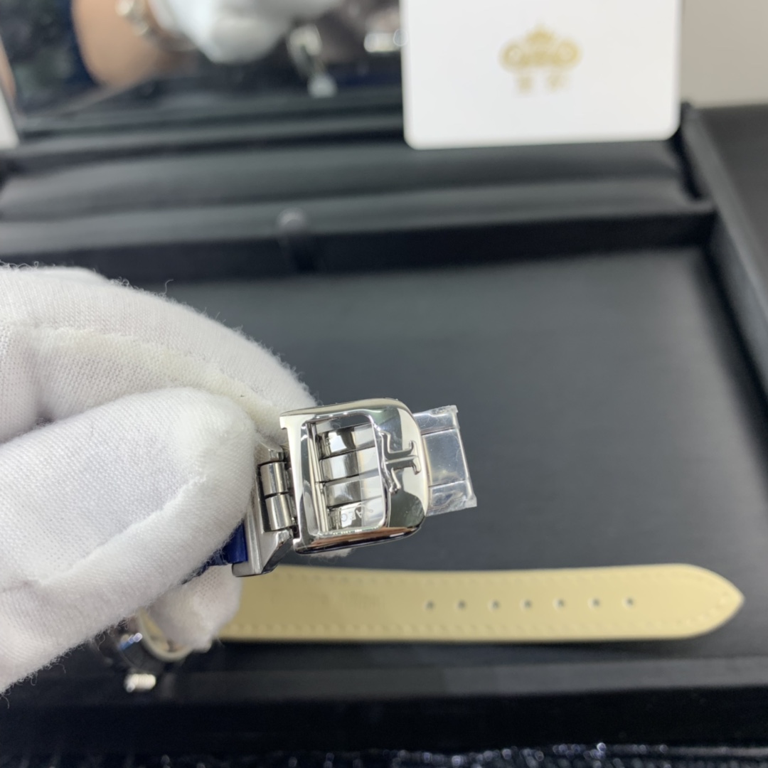 Cartier 皇家 积家约会系列女款月相机械