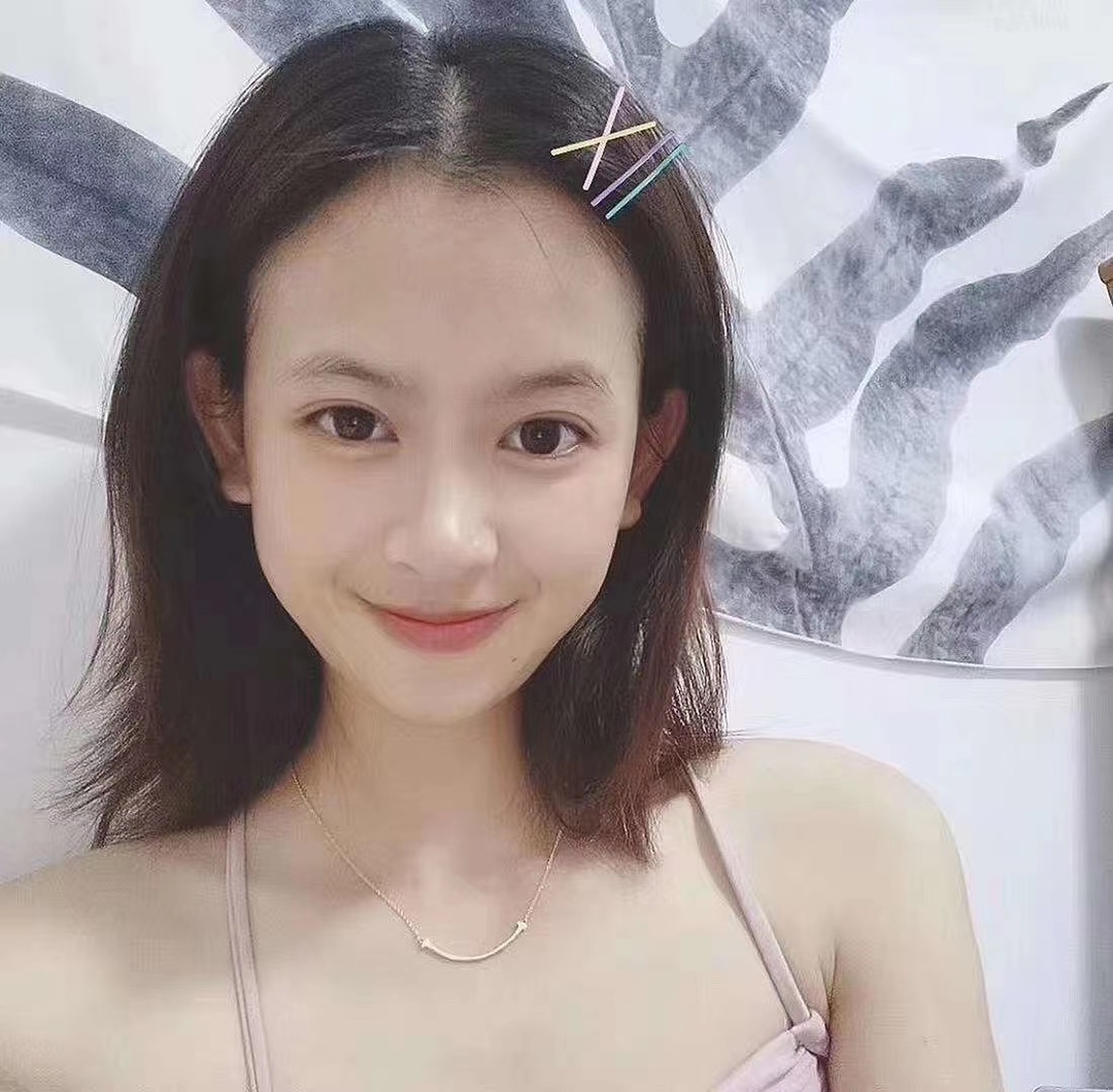 Tiffany & Co. 我喜欢你，更喜欢你微笑时的样子”