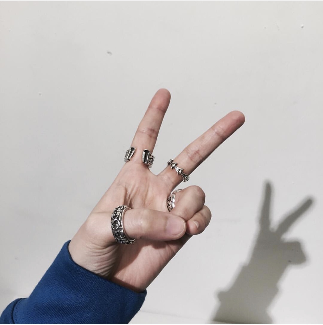Chrome Hearts 克罗心蔓藤戒指。 600400