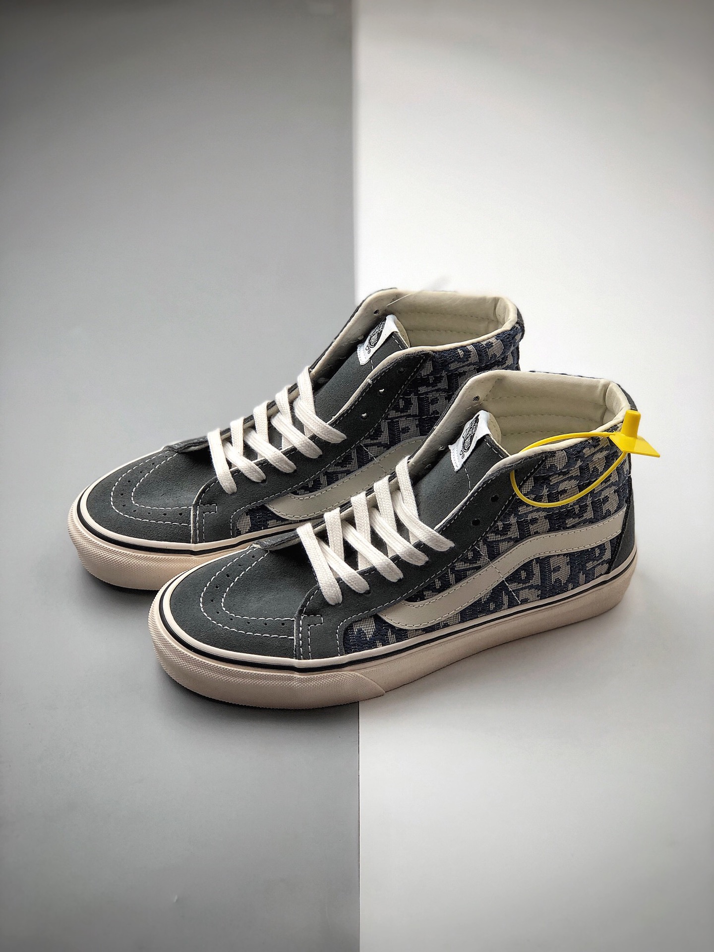 160  Dior x VANS 范斯SK8-HI TAPERED 迪奥联名 鲜美系列帆布硫化板鞋 GZ811