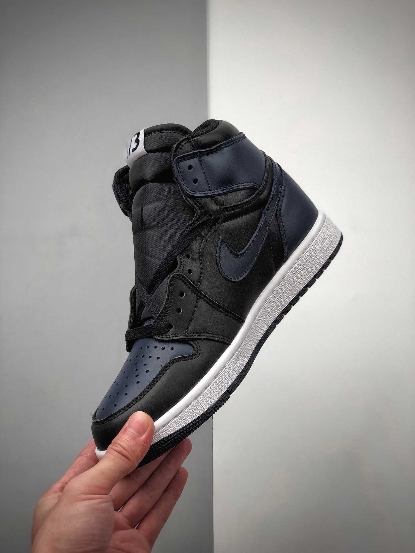 360 Air Jordan 1Retro High OG Spizike Fort Greene 705588-550