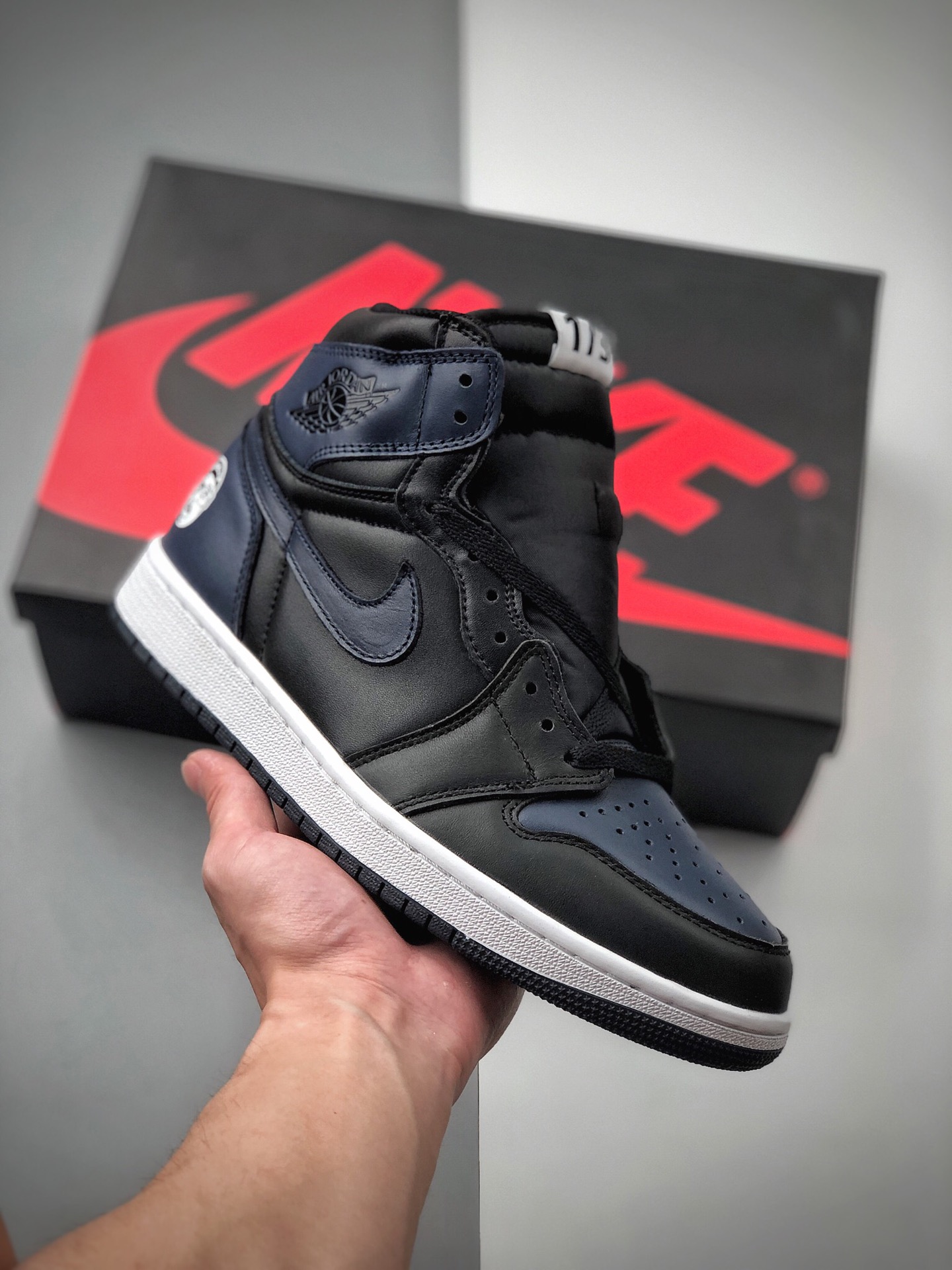 360 Air Jordan 1Retro High OG Spizike Fort Greene 705588-550