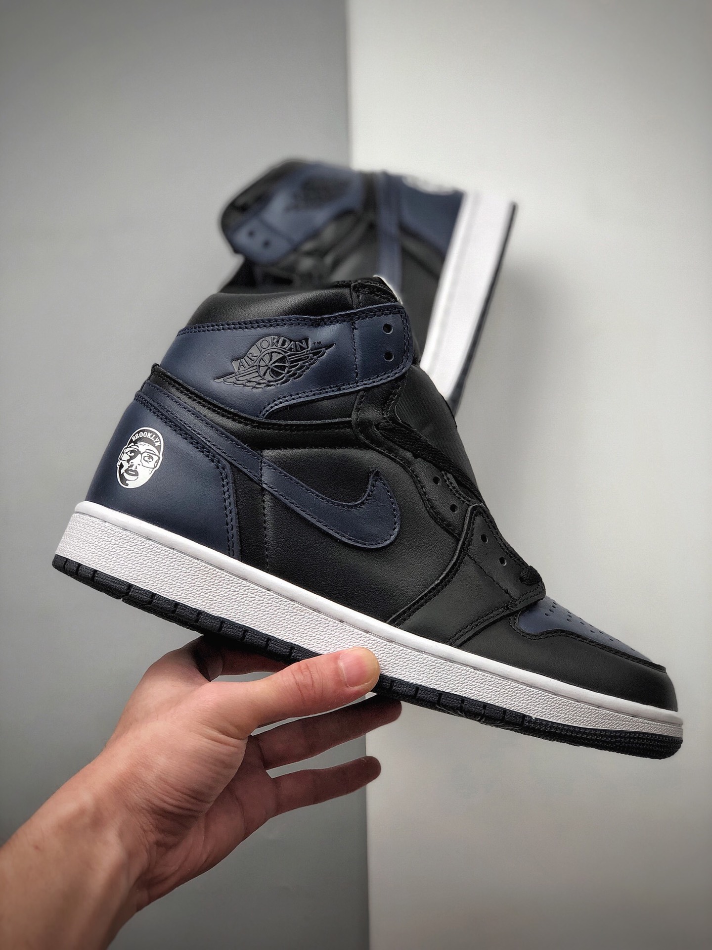 360 Air Jordan 1Retro High OG Spizike Fort Greene 705588-550