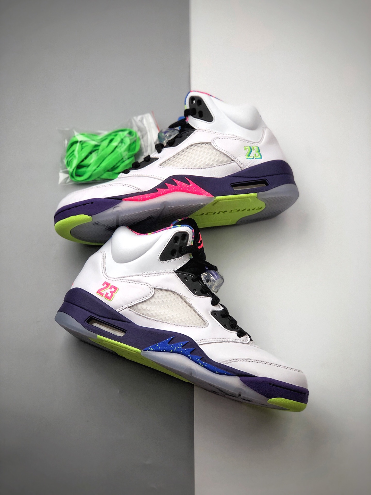 600 纯原版 最新配色Air Jordan 5 Retro”Alternate Bel-Airk”乔丹AJ5代中帮复古休闲文化篮球鞋“白紫葡萄缤纷新鲜王子” DB3335-100　　