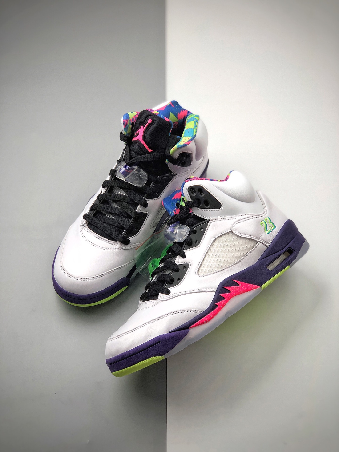 600 纯原版 最新配色Air Jordan 5 Retro”Alternate Bel-Airk”乔丹AJ5代中帮复古休闲文化篮球鞋“白紫葡萄缤纷新鲜王子” DB3335-100　　