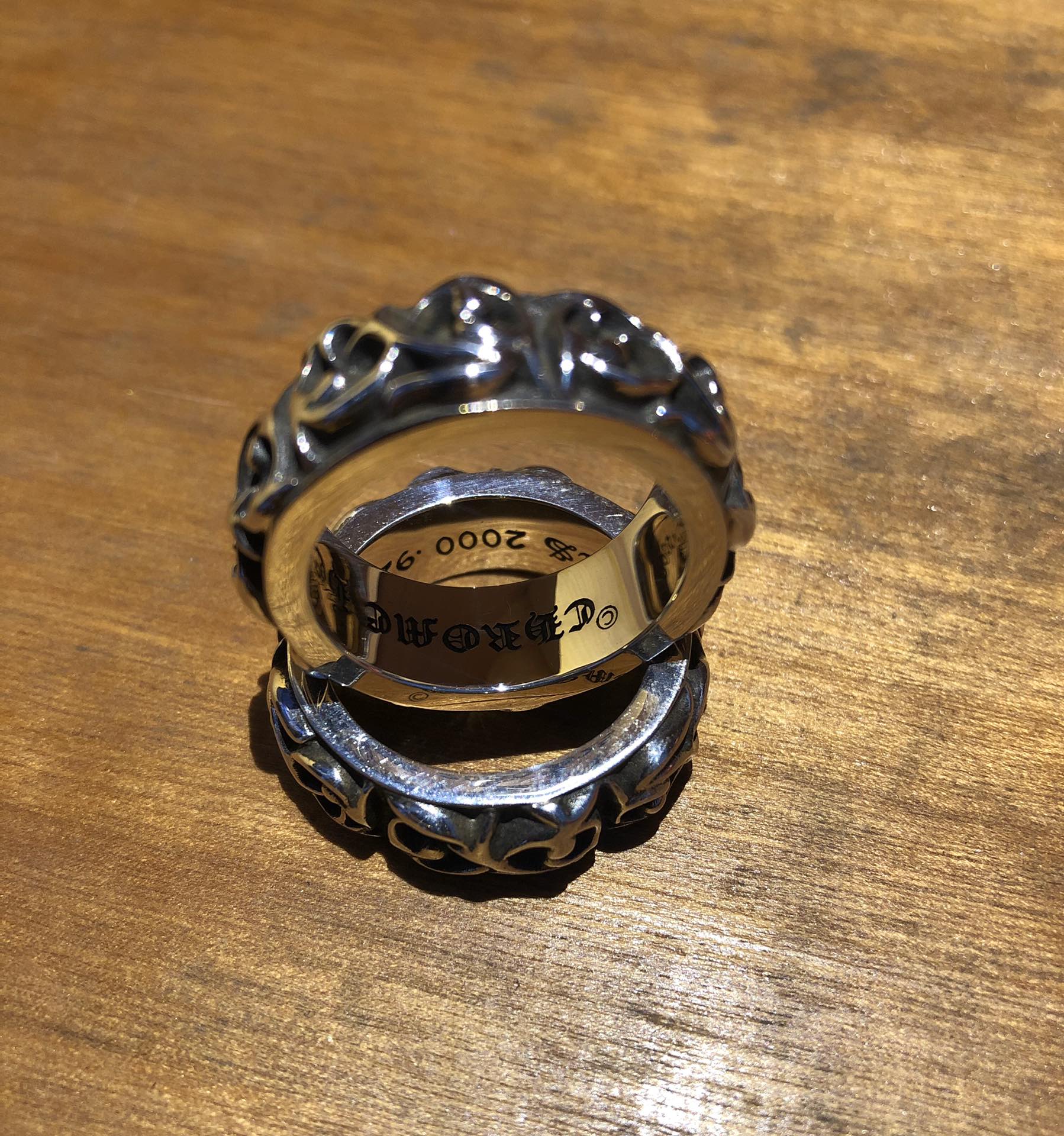Chrome Hearts 克罗心蔓藤戒指。 600400