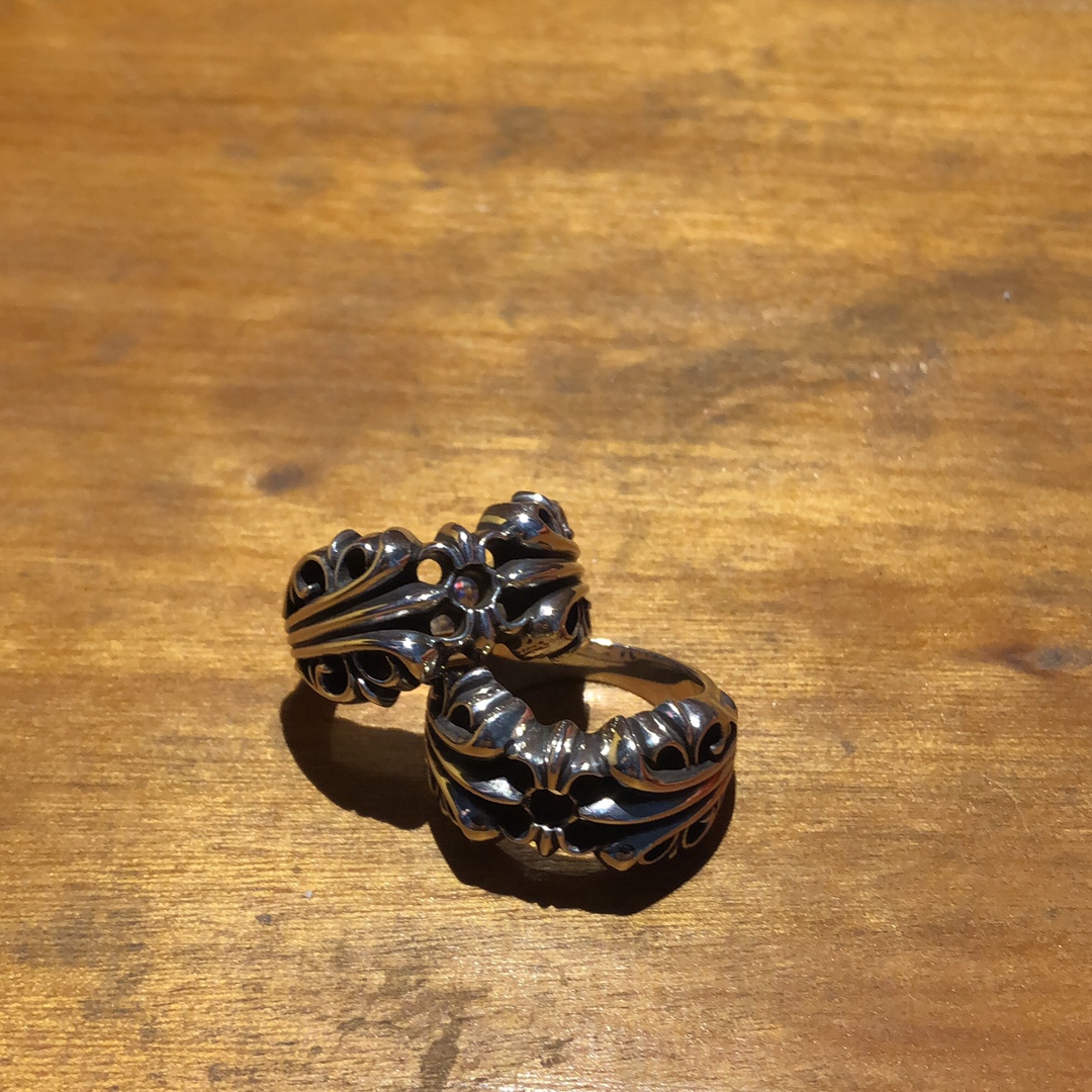 Chrome Hearts 克罗心k&T戒指。840430