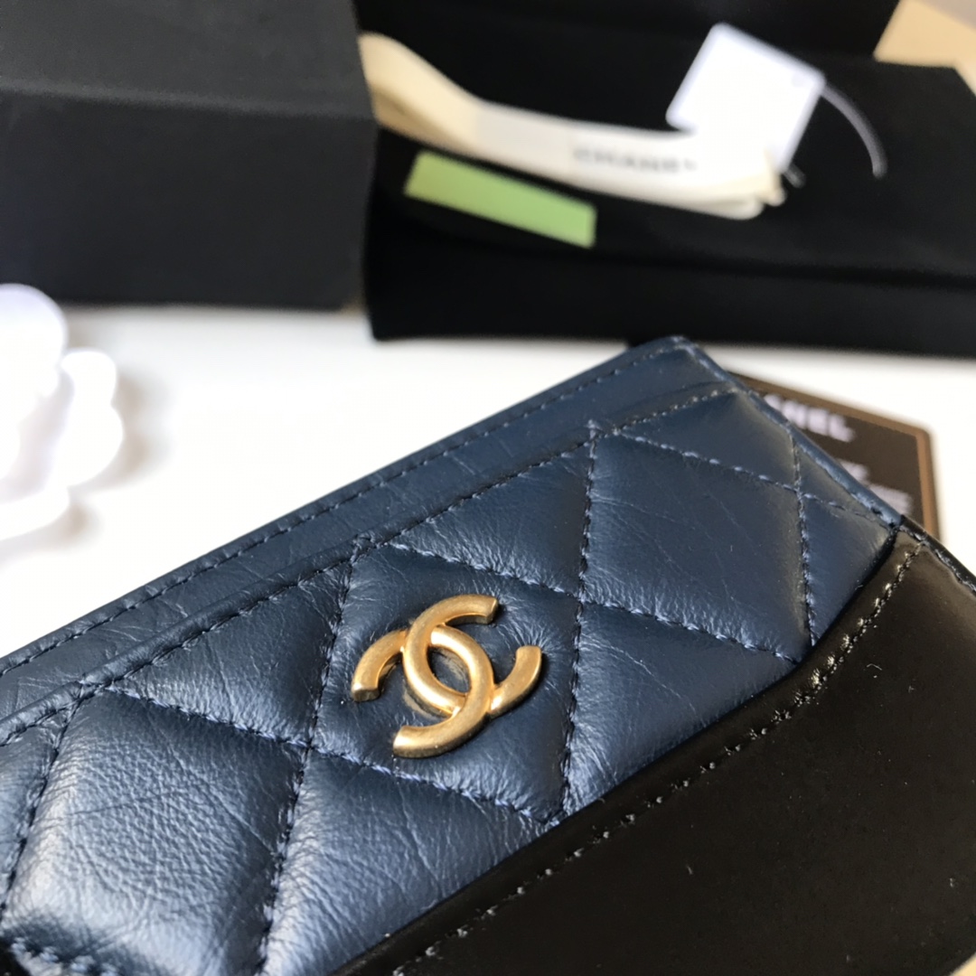 Chanel 升级版小香流浪系列卡包到货