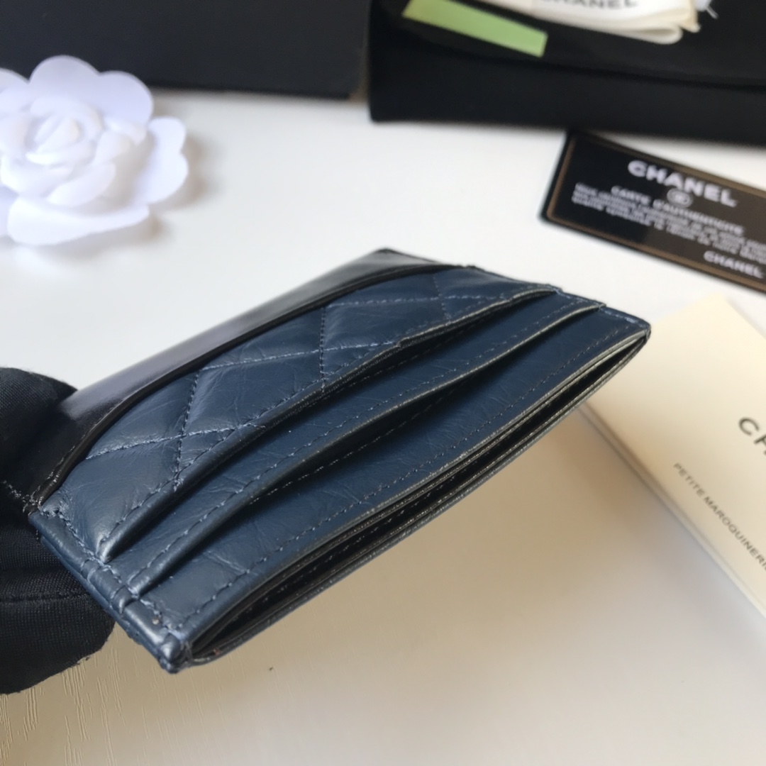 Chanel 升级版小香流浪系列卡包到货