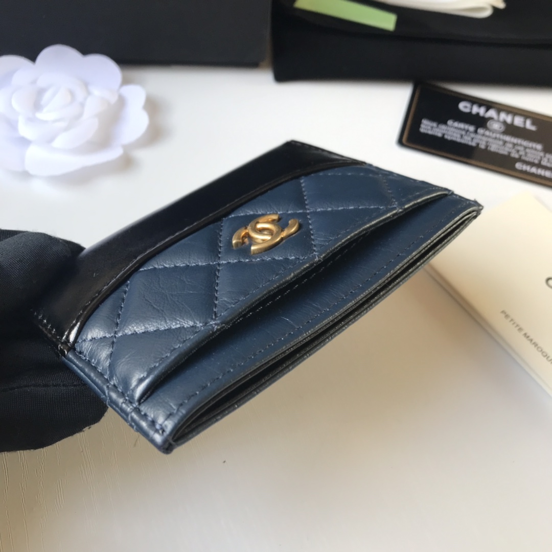 Chanel 升级版小香流浪系列卡包到货