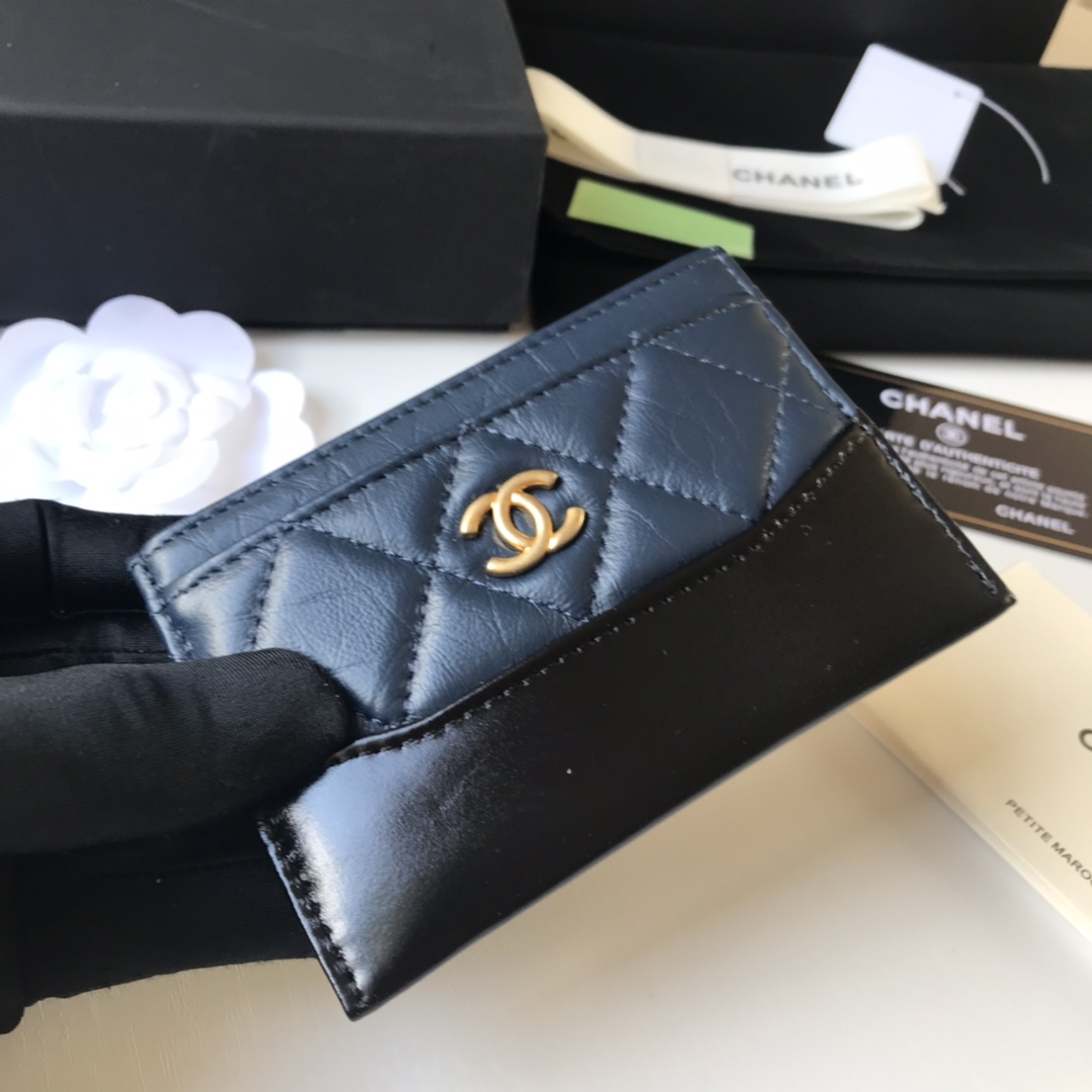 Chanel 升级版小香流浪系列卡包到货