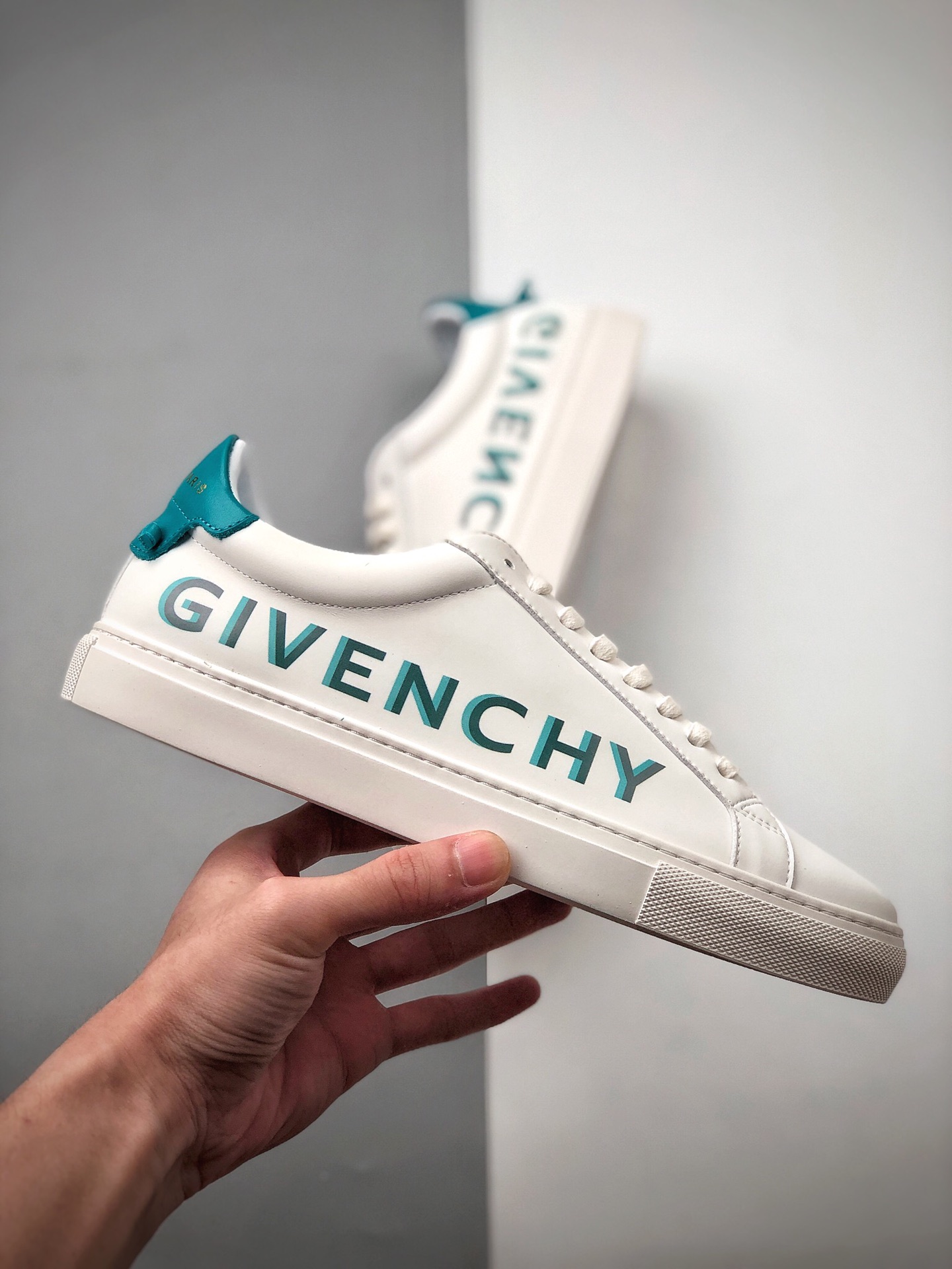 230 GIVENCHY 纪梵希3D打印字体