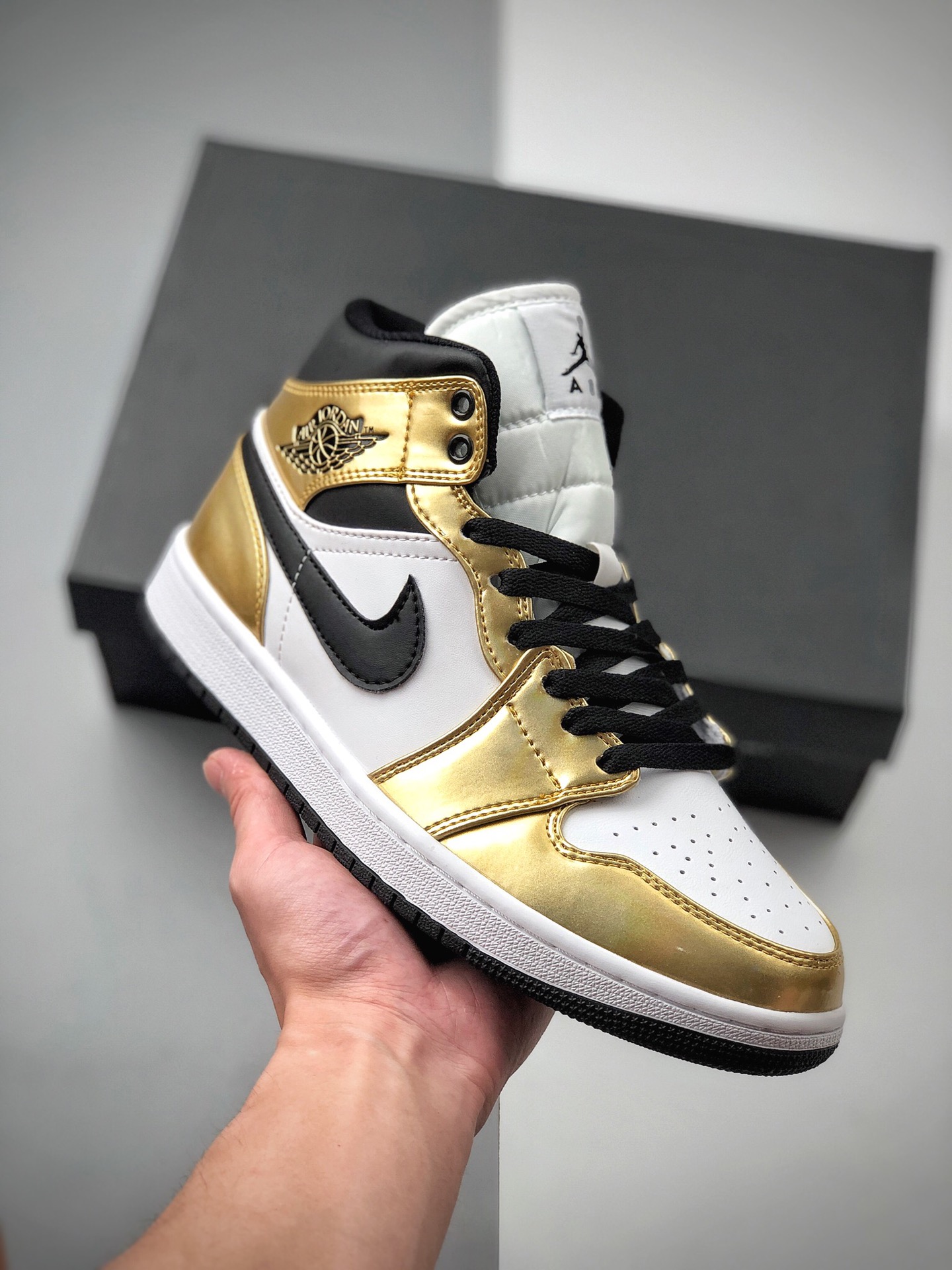 250 Air Jordan 1 Mid 白金漆皮 AJ1/ 乔1 DC1419-700