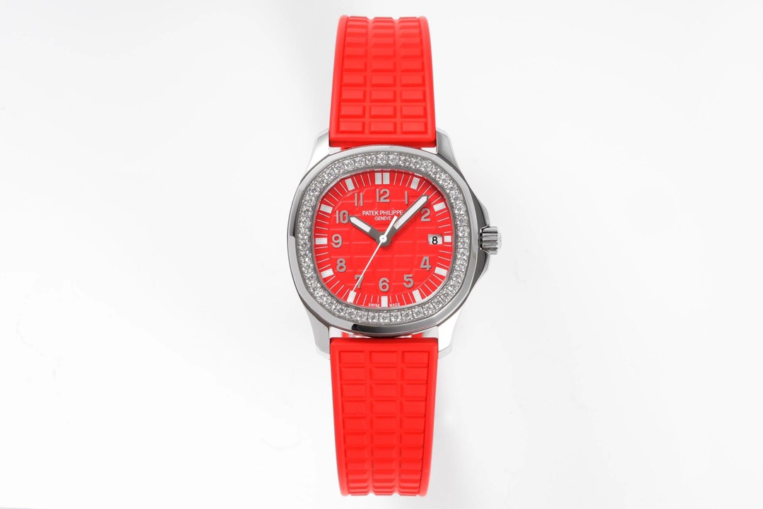 NO:389284,Patek Philippe 5067A Grenade Quartz Women's Watch - PPF continues to purchase the original PP--5067A watch and independently disassemble the mold. Perfectly restore the PATEK PHILIPPE--5067A full series of quartz watches, bringing the best replica product and ultimate experience on the entire network. [Watch strap buckle] 1. Use natural composite rubber (Tropical) material consistent with the original, which is wear-resistant and can resist seawater erosion and ultraviolet radiation. 2. Perfectly clone Aquanaut's latest folding buckle, and even on very small corners, it is chamfered to ensure the original comfort. [Case] ​​1. The watch size is 35.6X7.7mm The round octagonal case is consistent with the original, maintaining the retro shape and exquisite polishing.  2. The screw-in handle design and solid bottom cover are in line with the original version 3. The bezel is inlaid with 46 top-grade Swarovski crystals (1 carat in total) [movement] Swiss quartz movement is modified with PPCal.E23-core. It is stable when walking, has a long battery life, and has a high cost performance.,,swarovski,patek philippe19860909百达翡丽 5067A 手雷 石英女表 ——PPF继续购入原装PP--5067A腕表,独立拆解开模.完美还原PATEK PHILIPPE--5067A全系列石英腕表,带来全网最佳的复刻产品和极致体验.【表带 扣】 1.采用与原装一致的天然复合橡胶（Tropical）材质,经久耐磨,可抵抗海水侵蚀和紫外线辐射. 2.完美克隆Aquanaut最新折叠式表扣,即使在非常细小的拐角处上也做有倒角润饰,确保还原正品般的舒适感.【表壳】 1.腕表尺寸35.6X7.7mm 圆润的八角形表壳与原装一致,保持着复古的造型和精湛的打磨. 2.旋入式把头设计和实心底盖吻合与原版 3.表圈镶嵌46颗顶级施华洛世奇水晶（共计1克拉）【机芯】 瑞士石英机芯改PPCal.E23-芯.走时稳定,续航持久,性价比超高.,,swarovski,patek philippe,Watch