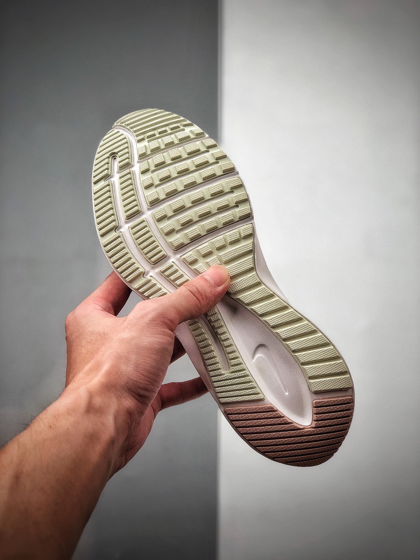 170  Nike Quest 3 极速3代时尚休闲跑步鞋CD0232-003