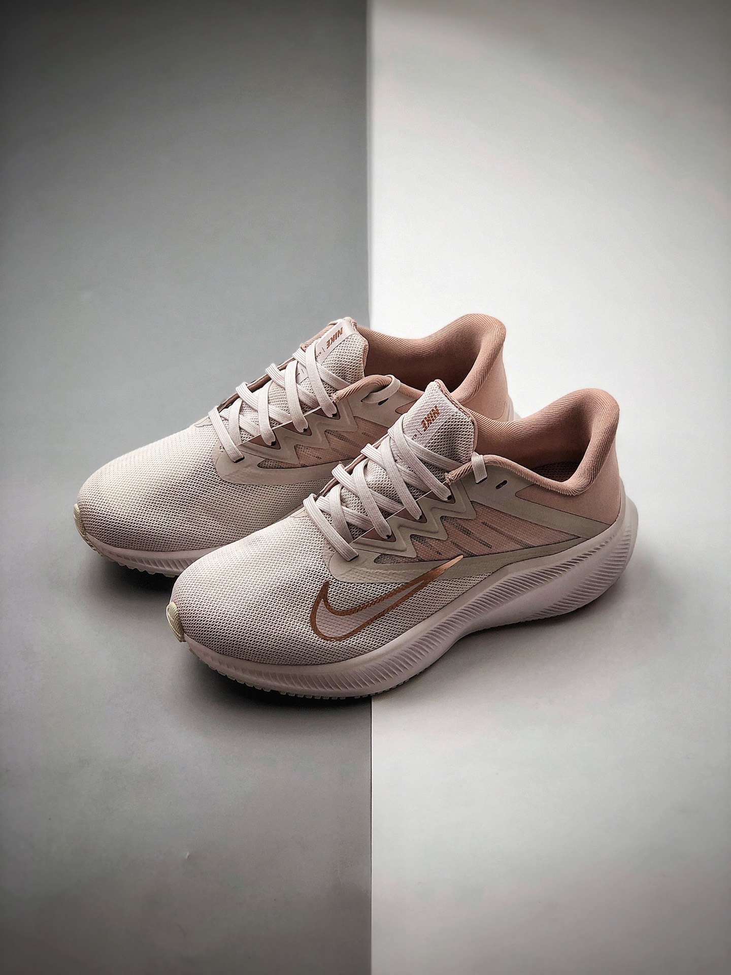 170  Nike Quest 3 极速3代时尚休闲跑步鞋CD0232-003