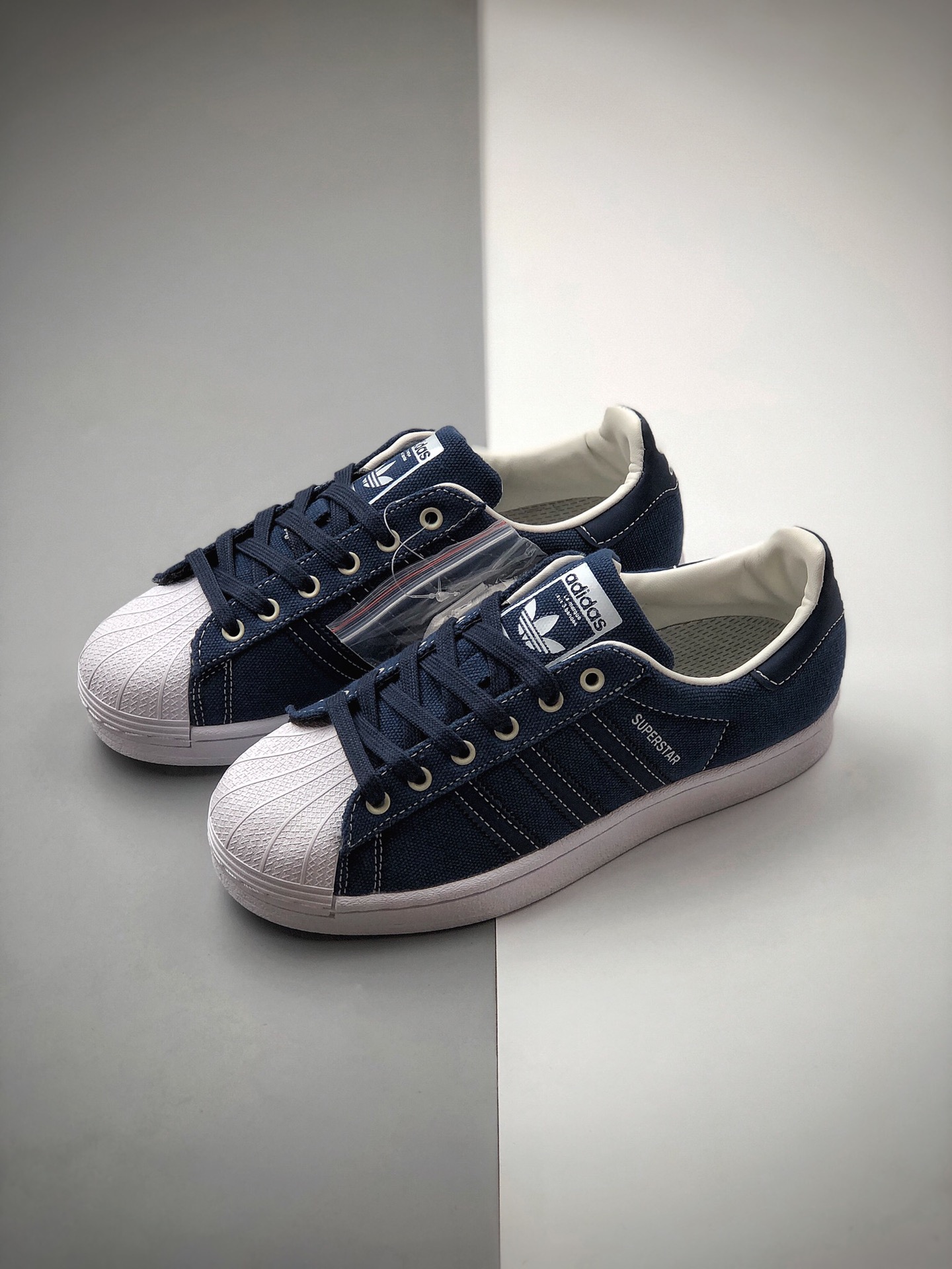 160  阿迪达斯adidas三叶草 Originals Superstar Superstar50周年 贝壳头经典百搭休闲运动板鞋 FW2652