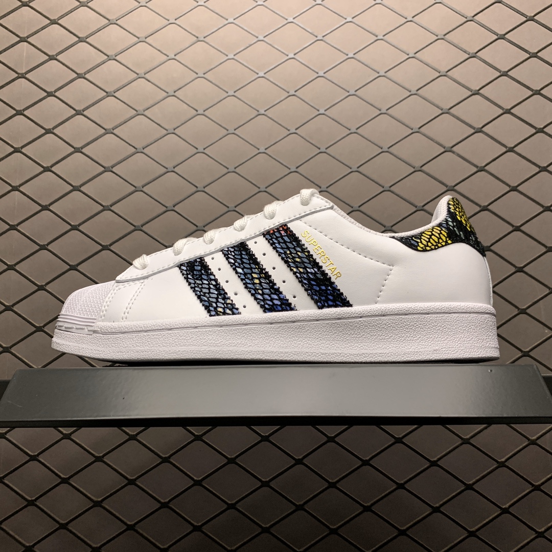 180 Adidas 阿迪达斯 Superstar 贝壳头运动休闲板鞋 FW3692