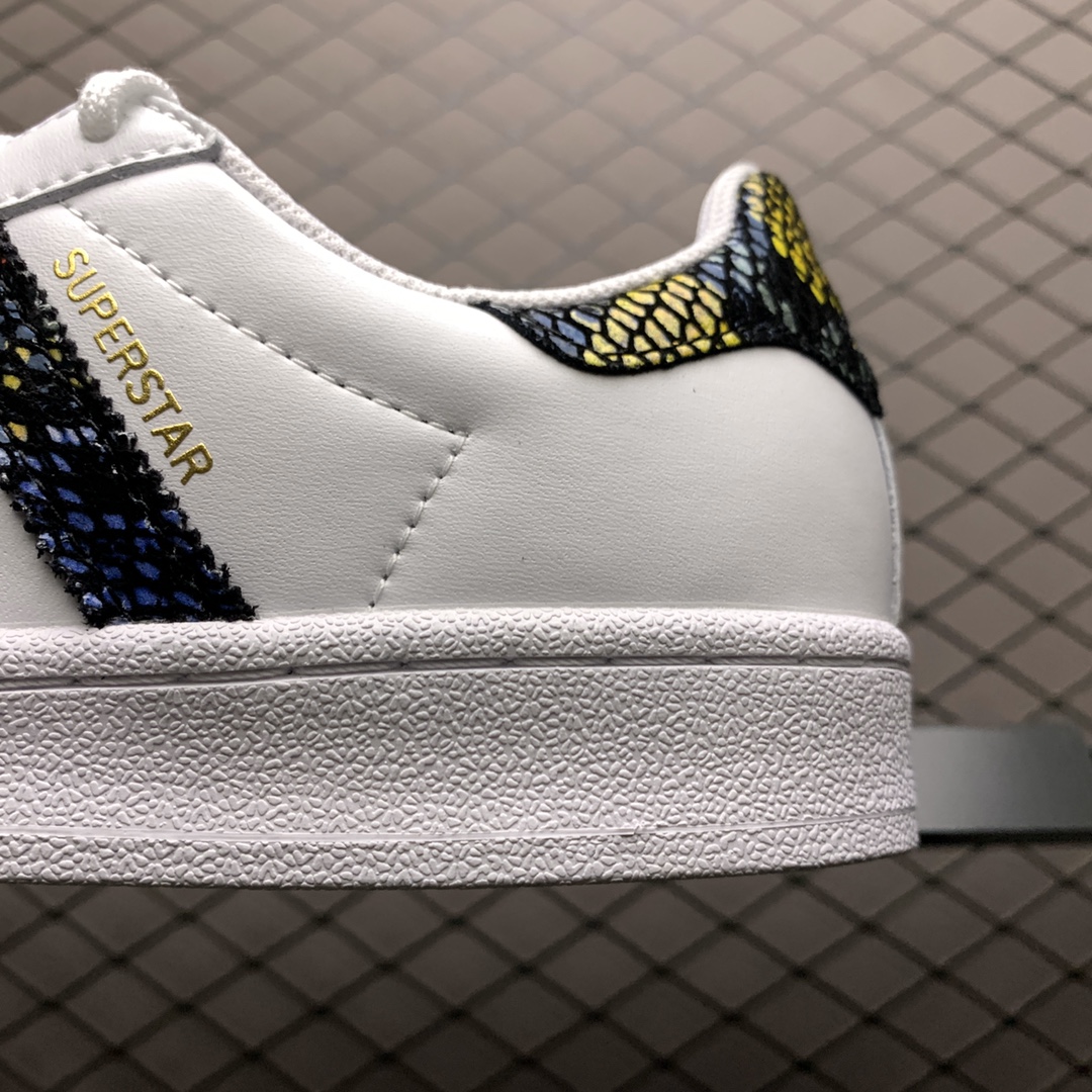 180 Adidas 阿迪达斯 Superstar 贝壳头运动休闲板鞋 FW3692