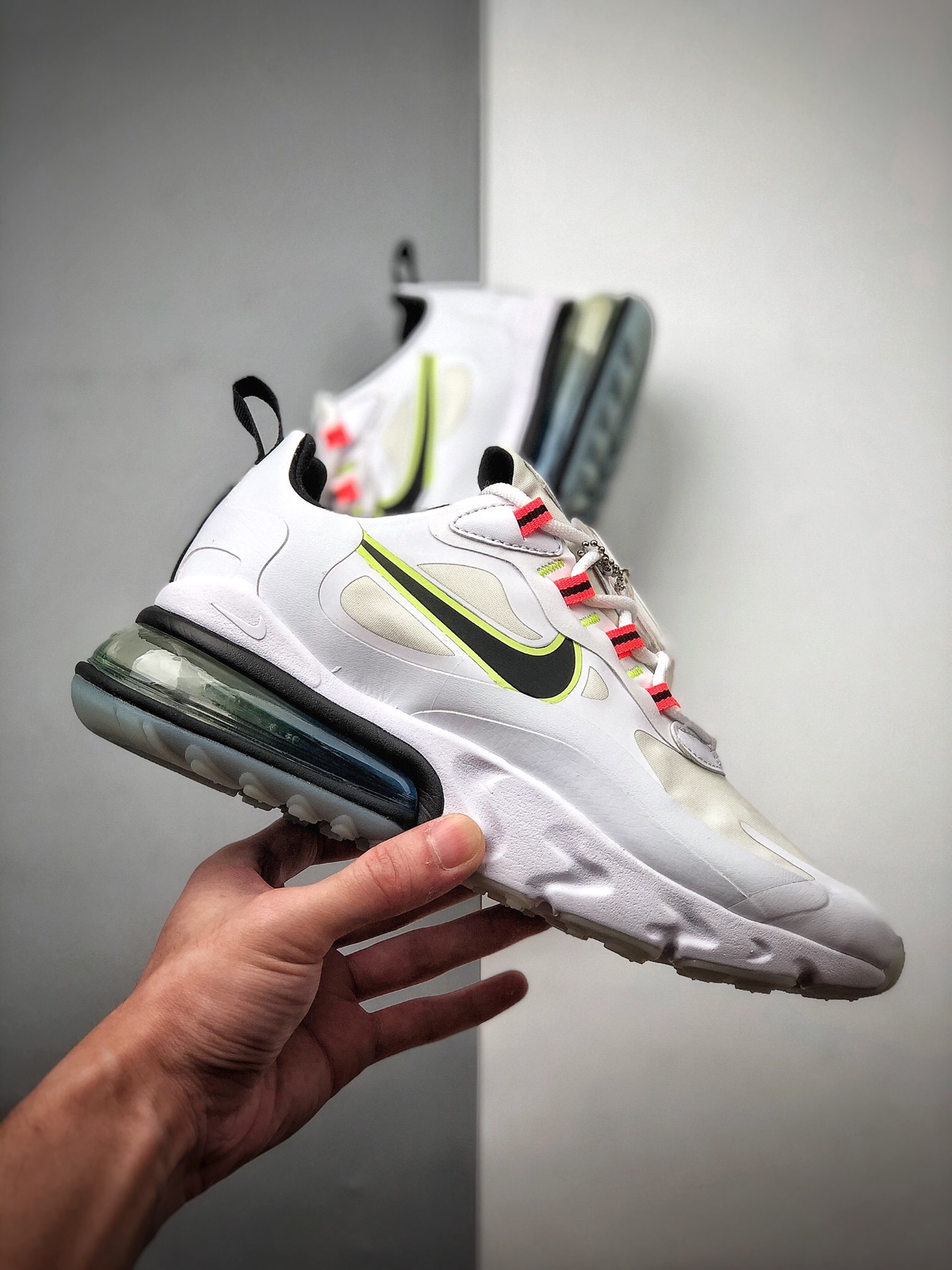 200 耐克 Nike React Air Max 270 React 高桥盾网纱系列 机能半气垫跑步鞋