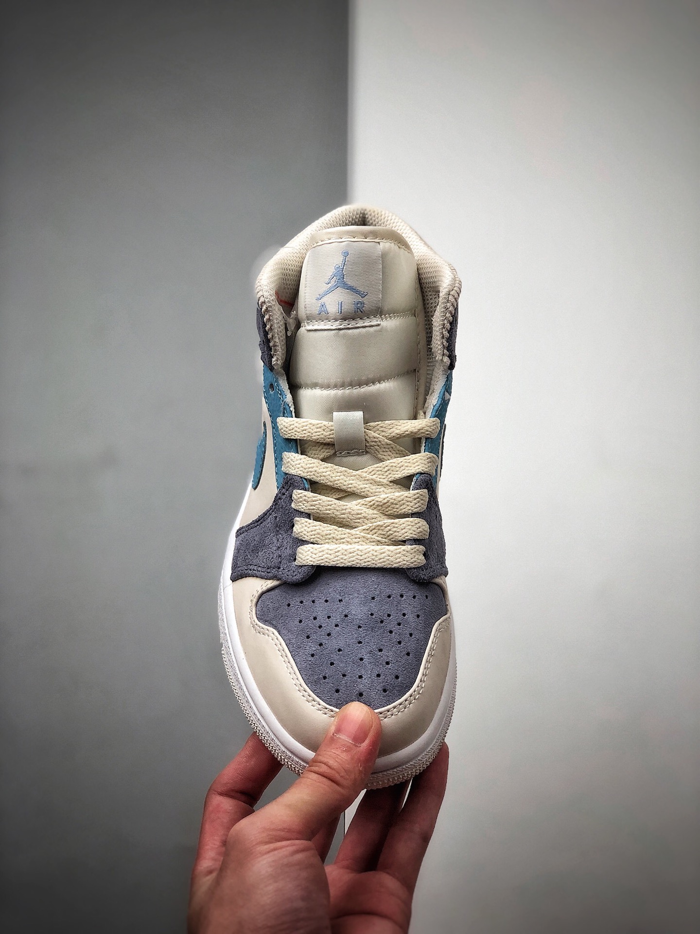 250 Air Jordan 1 MID巴黎配色 中帮巴黎配色 DA4666-100