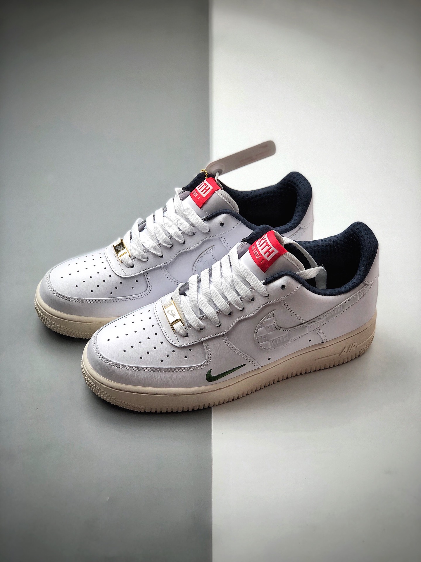 200  KITH x Air Force1 Ronnie Fieg超级联名鞋款 “双勾”设计最为吸睛 CU2980 193