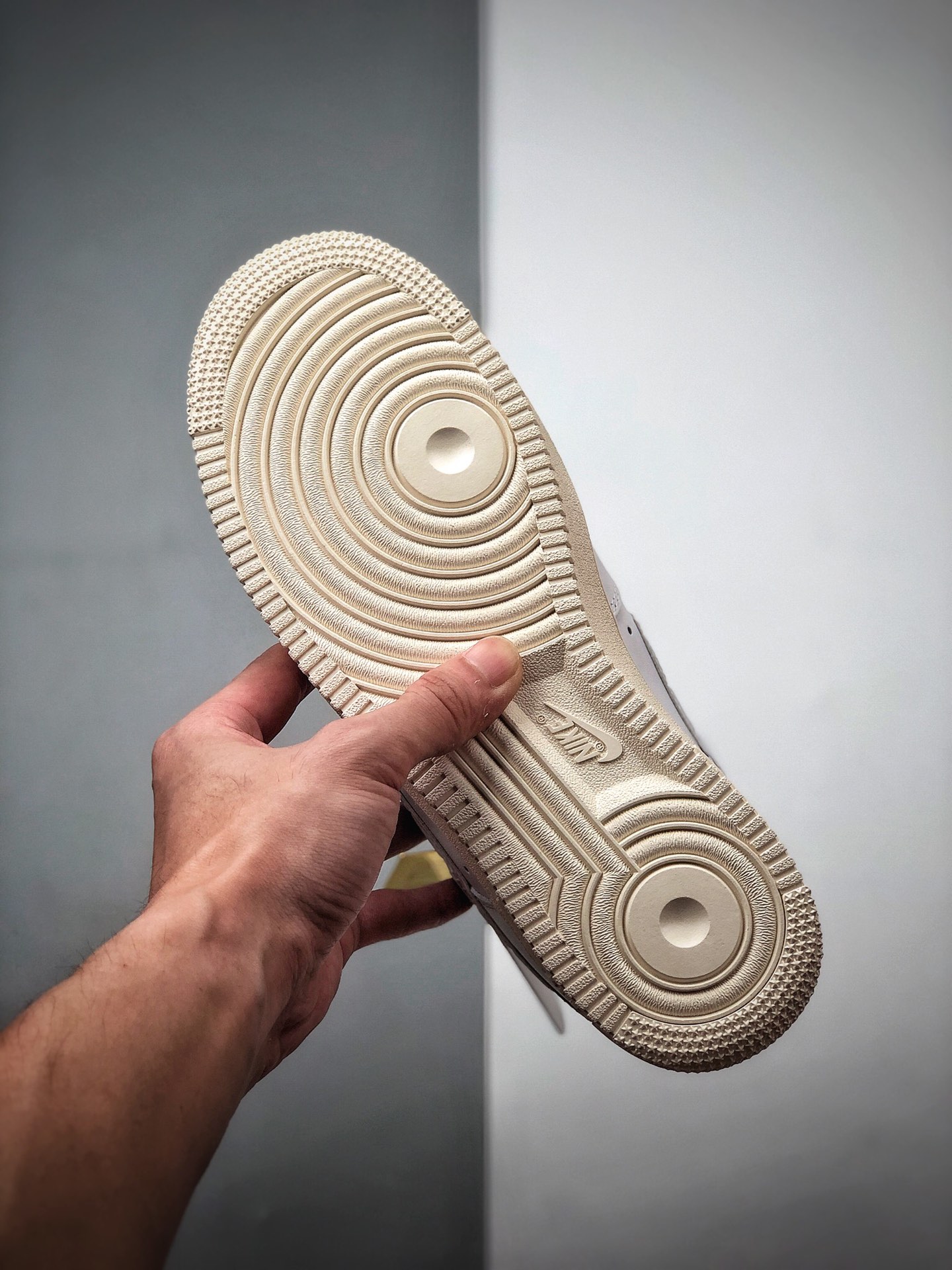 200  KITH x Air Force1 Ronnie Fieg超级联名鞋款 “双勾”设计最为吸睛 CU2980 193