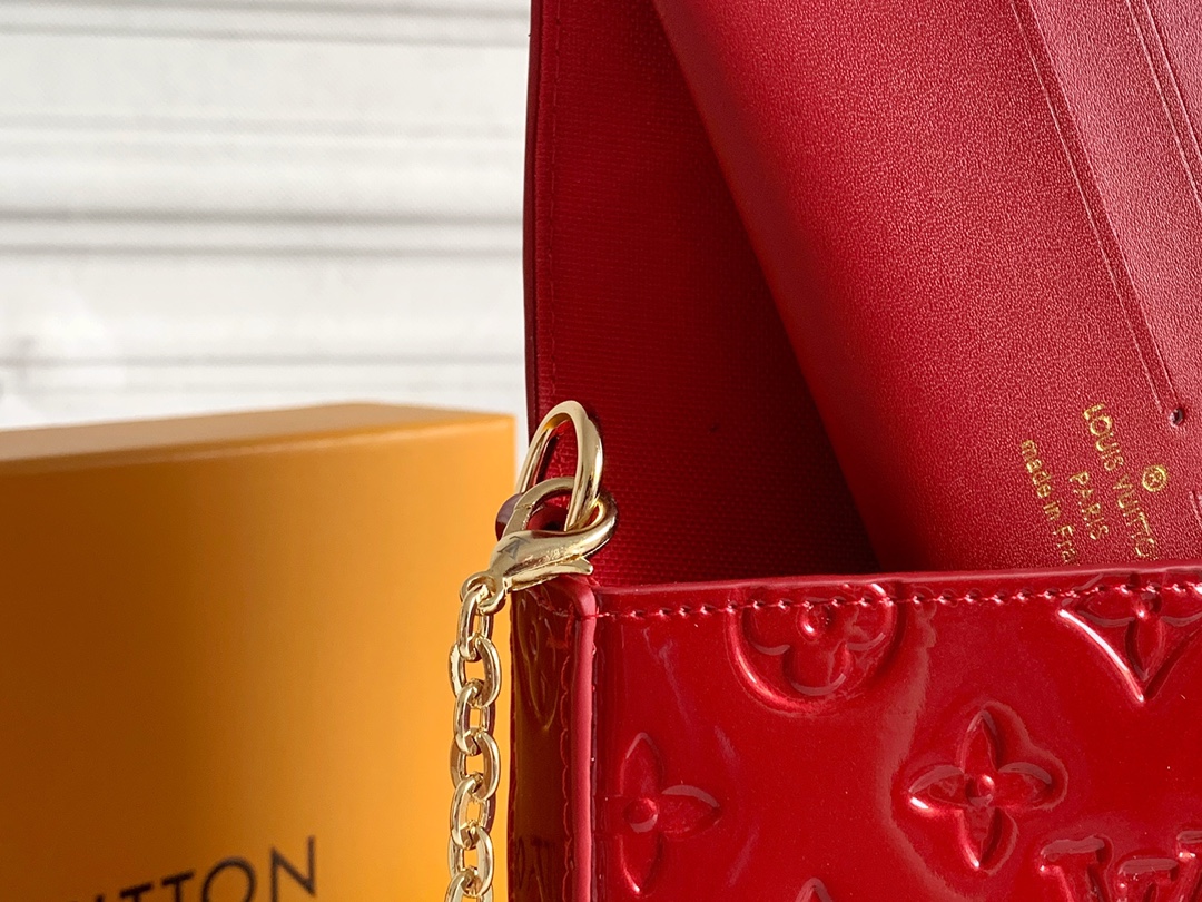 Felicie手袋 - 漆皮牛皮の優雅なデザインと実用性