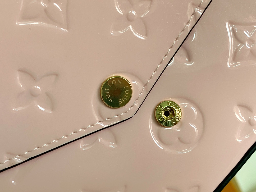 Felicie手袋 - エレガントな漆皮デザインと2つの可脱着ポケット