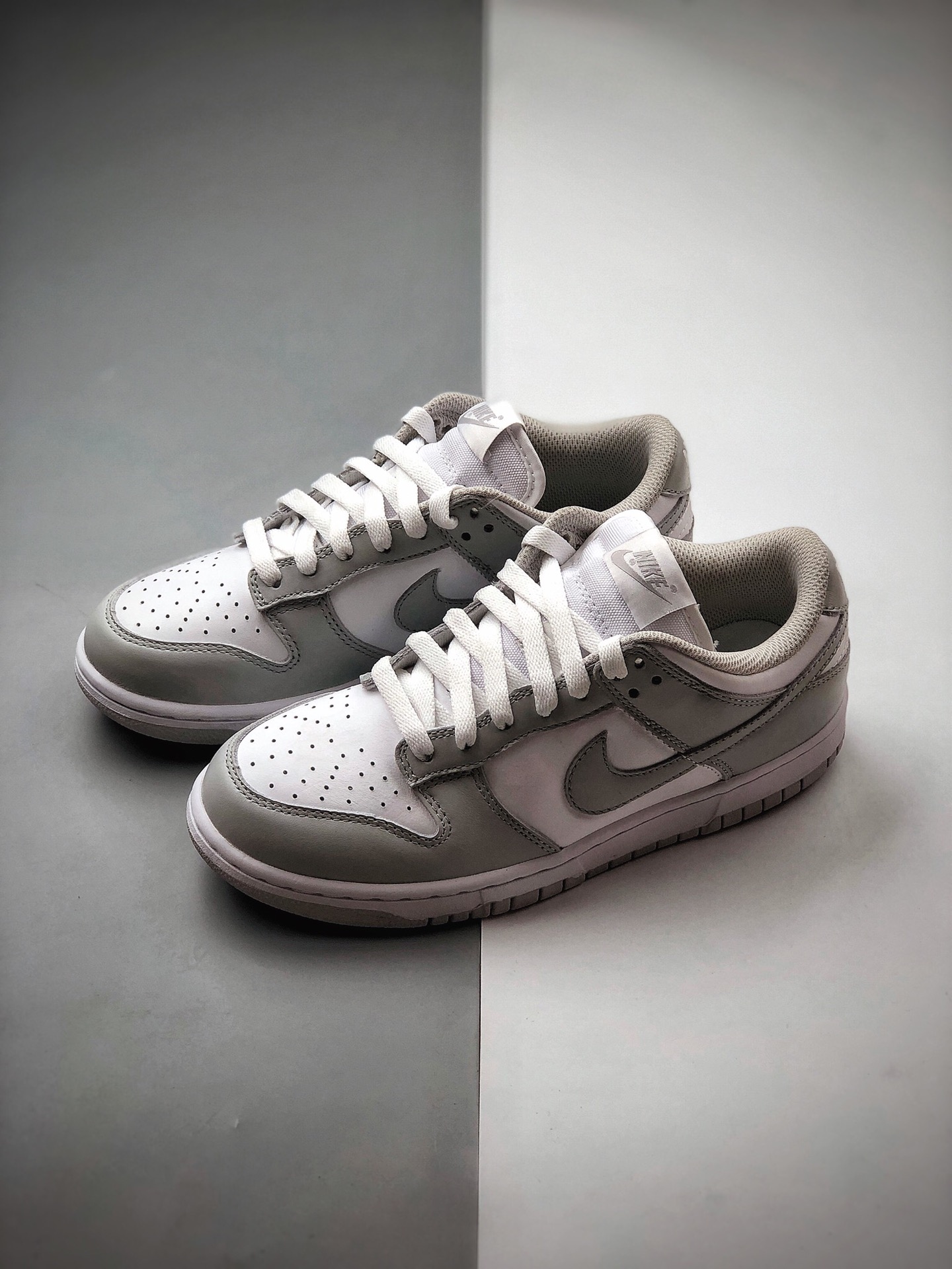 340 耐克Nike SB Dunk Low SP”Grey Fog/White”扣篮系列低帮休闲运动滑板板鞋“浅雾灰白” 货号：CU1726-201