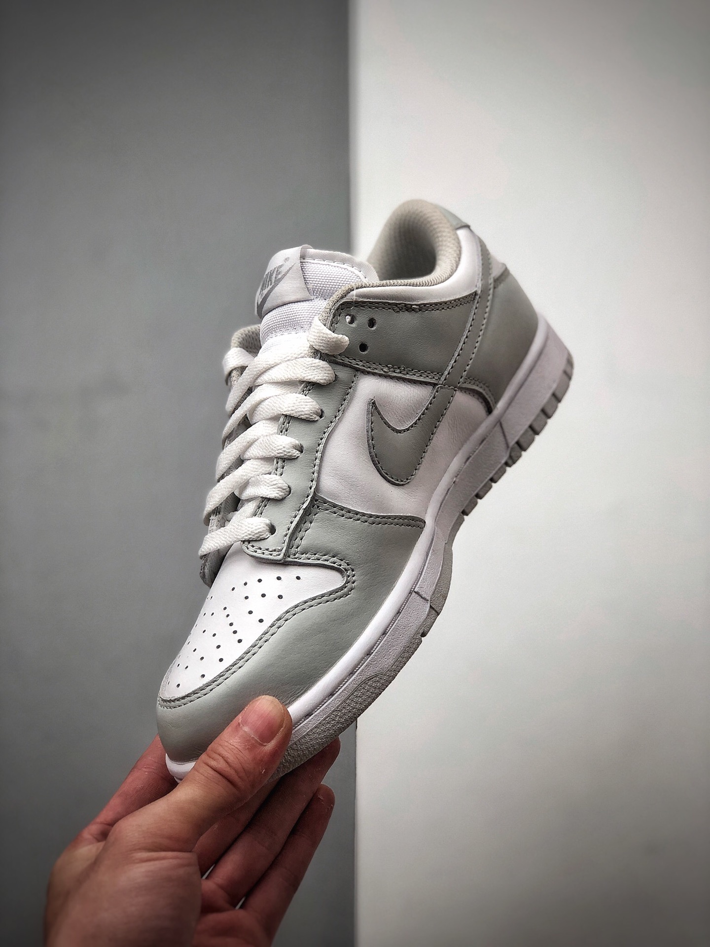 340 耐克Nike SB Dunk Low SP”Grey Fog/White”扣篮系列低帮休闲运动滑板板鞋“浅雾灰白” 货号：CU1726-201