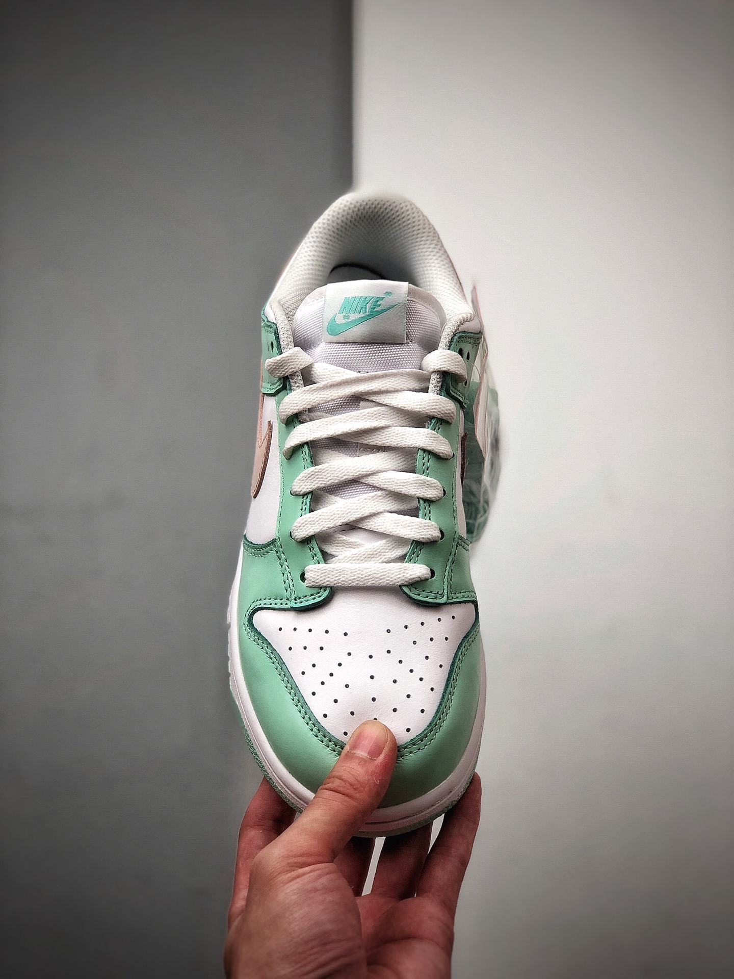 340 男女鞋Nike SB Dunk Low SP”Grey Fog/White”扣篮滑板板鞋“薄荷绿嫩巴黎” 货号：CU1726-111