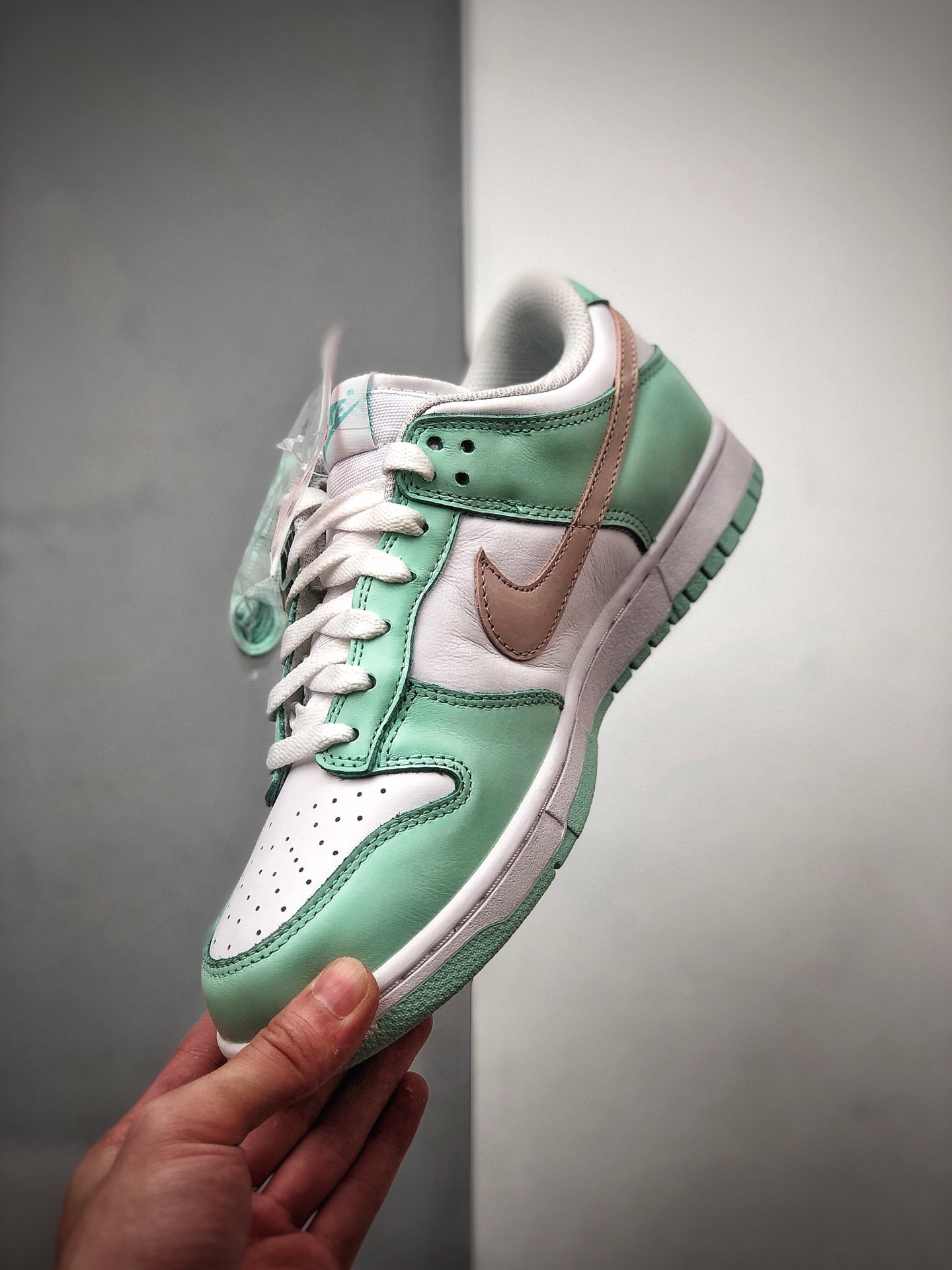 340 男女鞋Nike SB Dunk Low SP”Grey Fog/White”扣篮滑板板鞋“薄荷绿嫩巴黎” 货号：CU1726-111